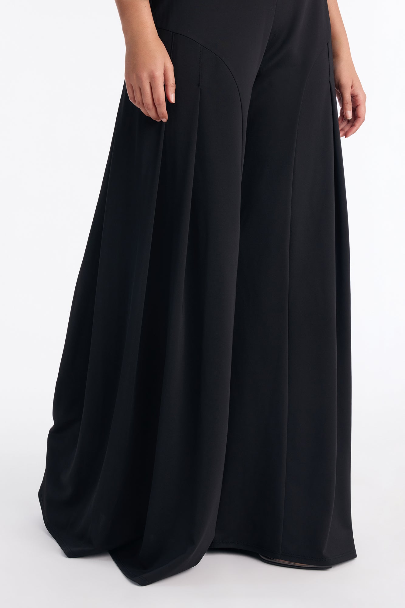 Tamara Pleated Mid Rise Super Wide Leg Pant 33″ - Black