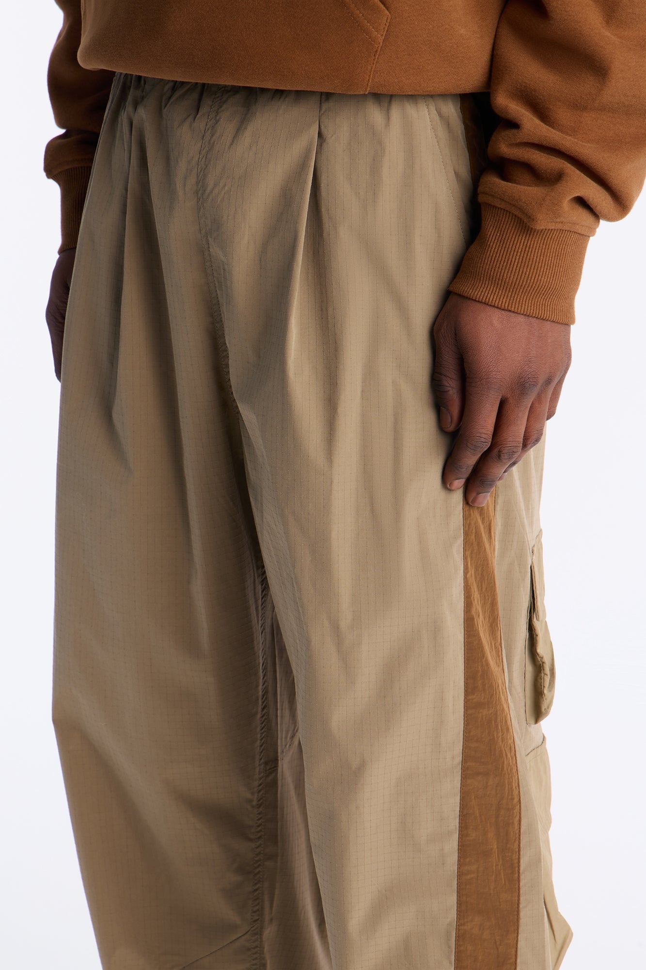Wide Leg Rear All Over Pocket Tech Pant - Bronze