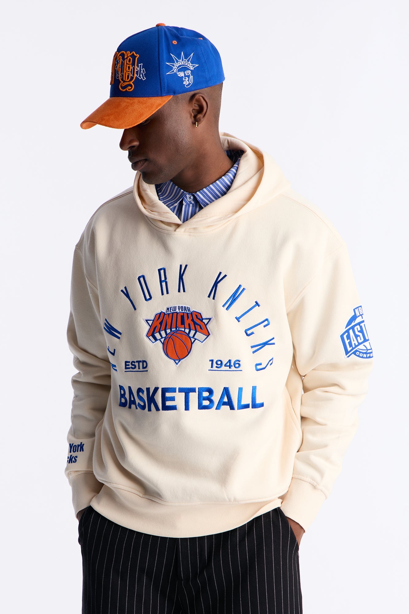 Knicks Embroidered Oversized Hoodie - Cream