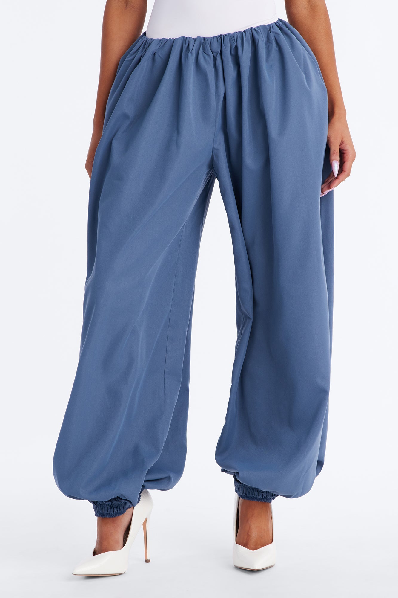 Ember Poplin Balloon Jogger Pant 31″ - Blue