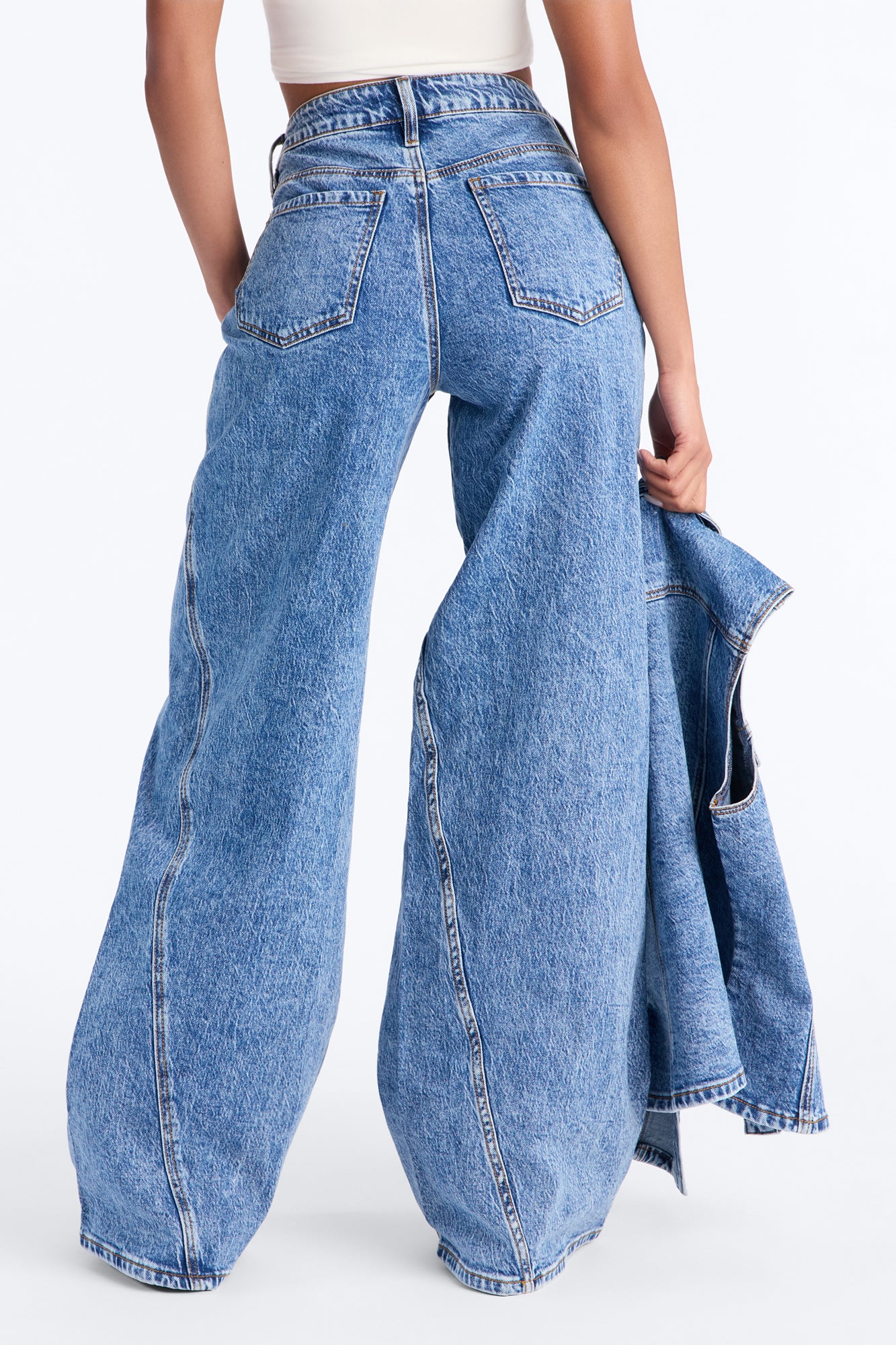 Sorbonne Loose Denim Jeans - Medium Wash