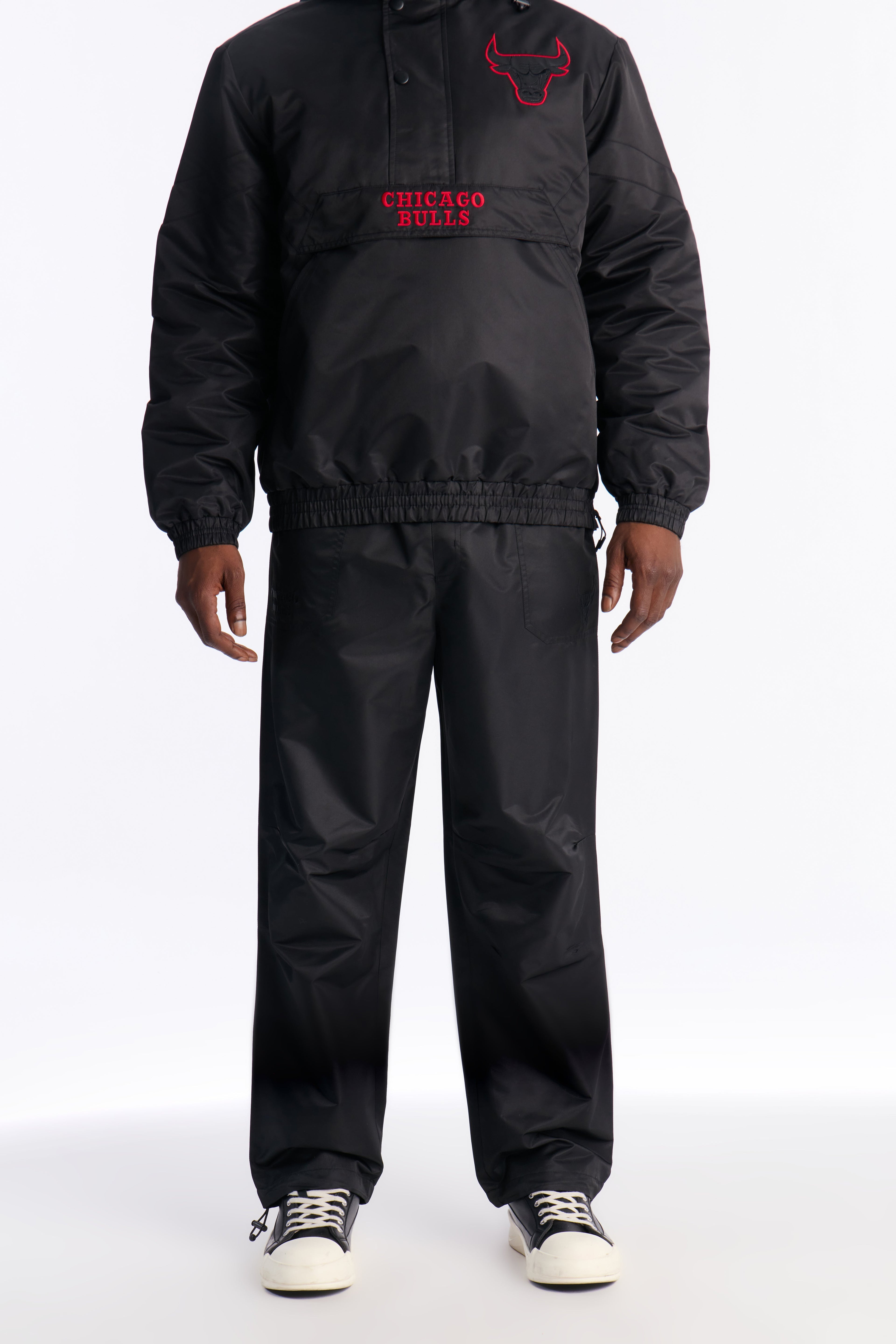 Bulls Black Out Pant - Black