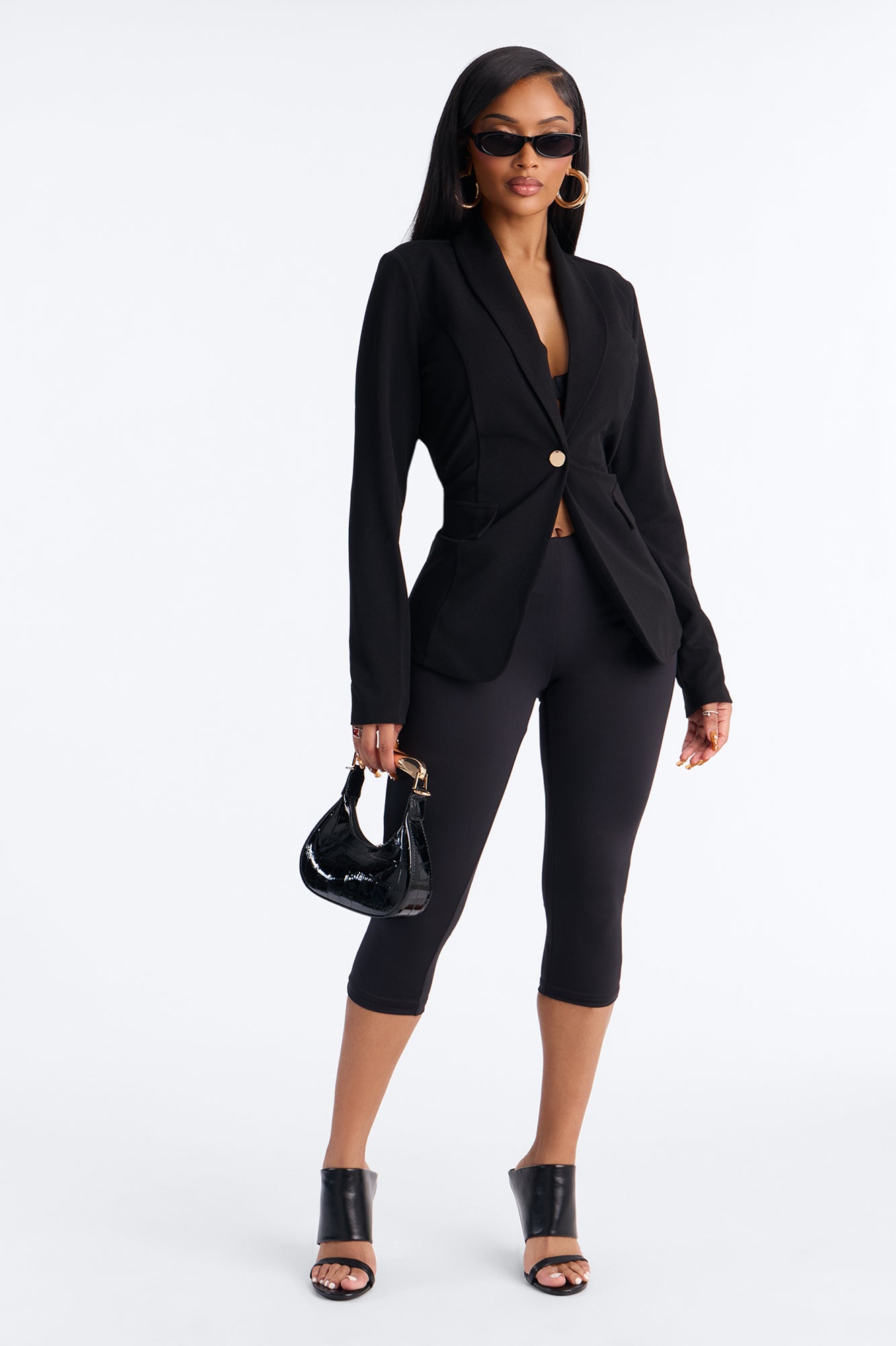 Head Of The Table Capri Set - Black