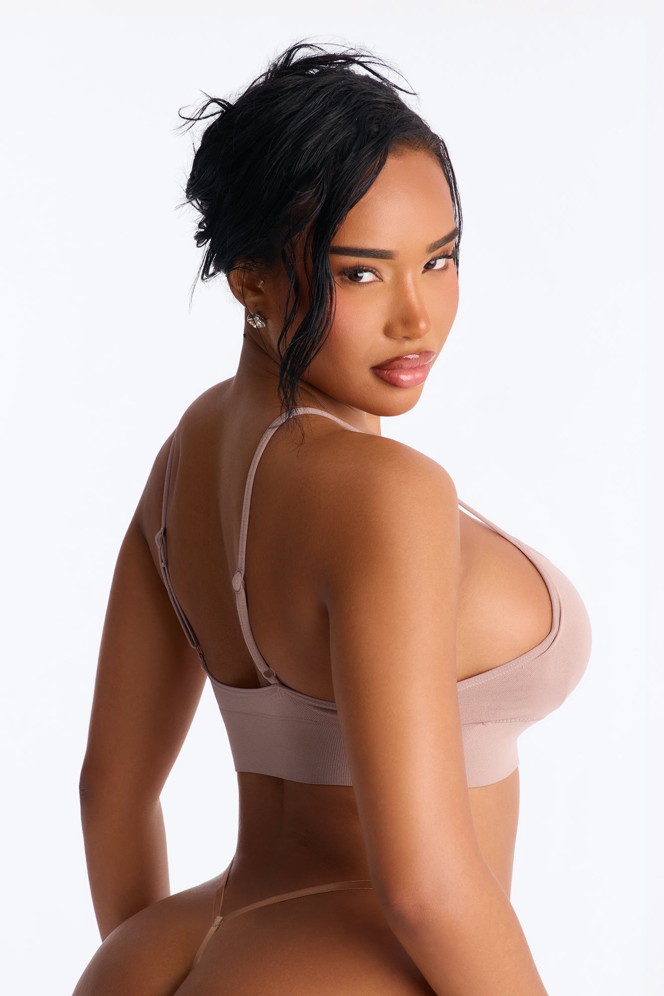Close For Comfort Seamless Wireless Deep Plunge Bra - Brown