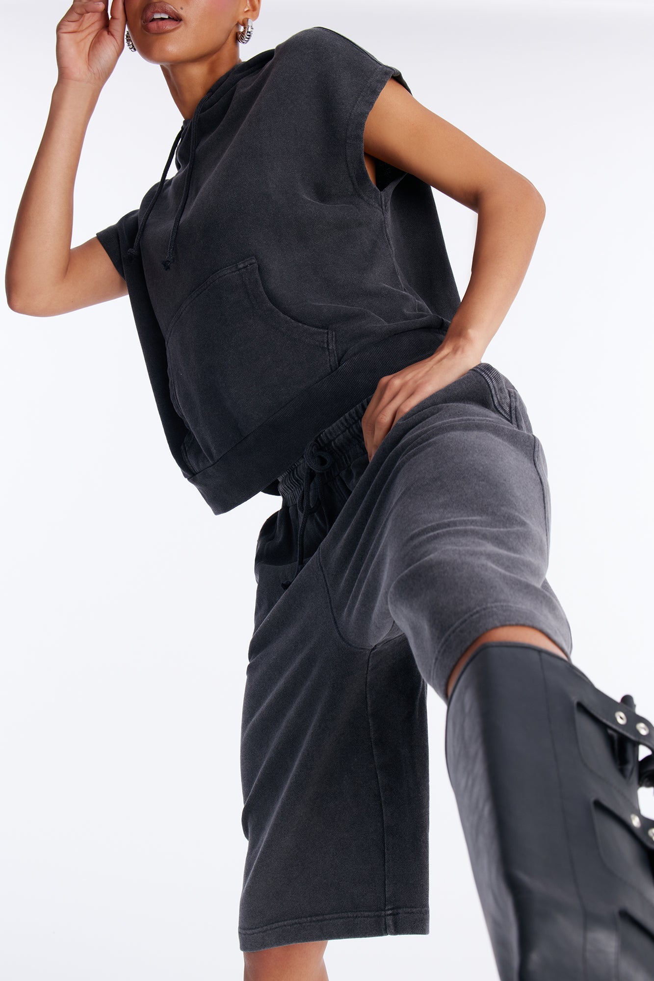 Angie Washed Short Sleeve Sweatshirt - Black