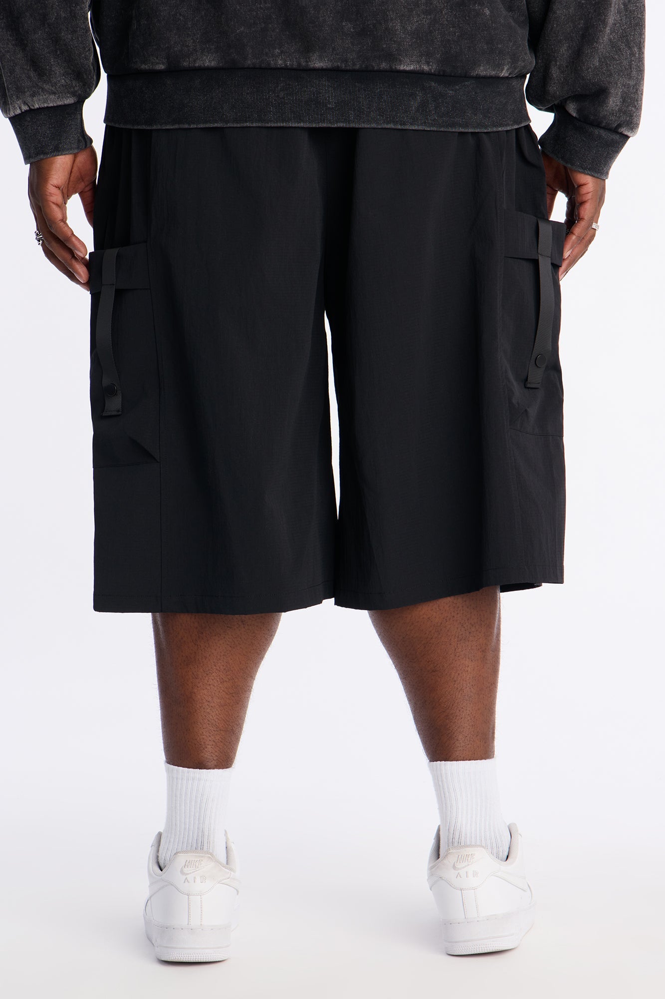 Relaxed Ninth Element Tech Short - Black