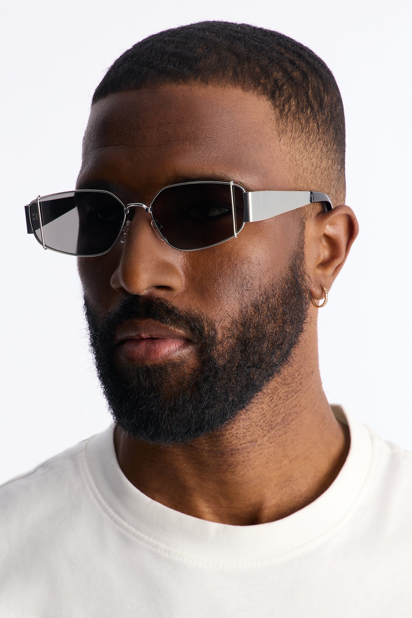 Strike Round Matte Metal Frame Sunglasses - Black/Silver