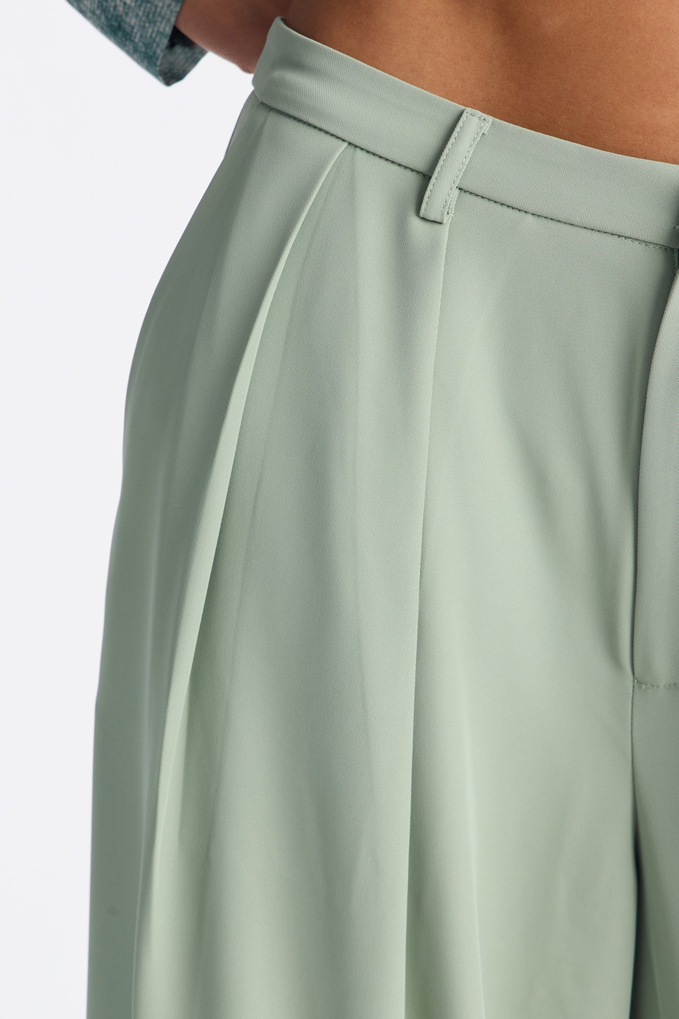 Reese Low Rise Drape Wide Leg Trouser Pant 33″ - Sage