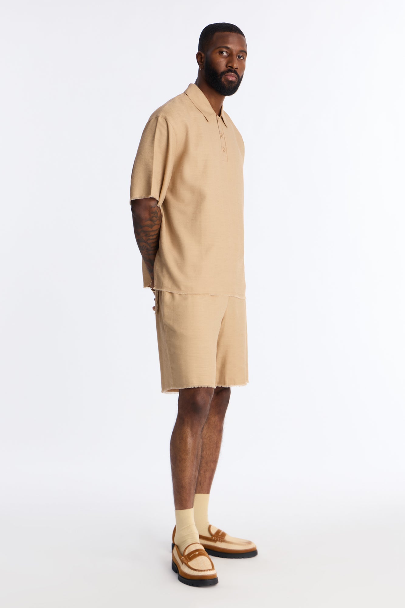 Relaxed Tropic Fearless Frayed Short - Tan