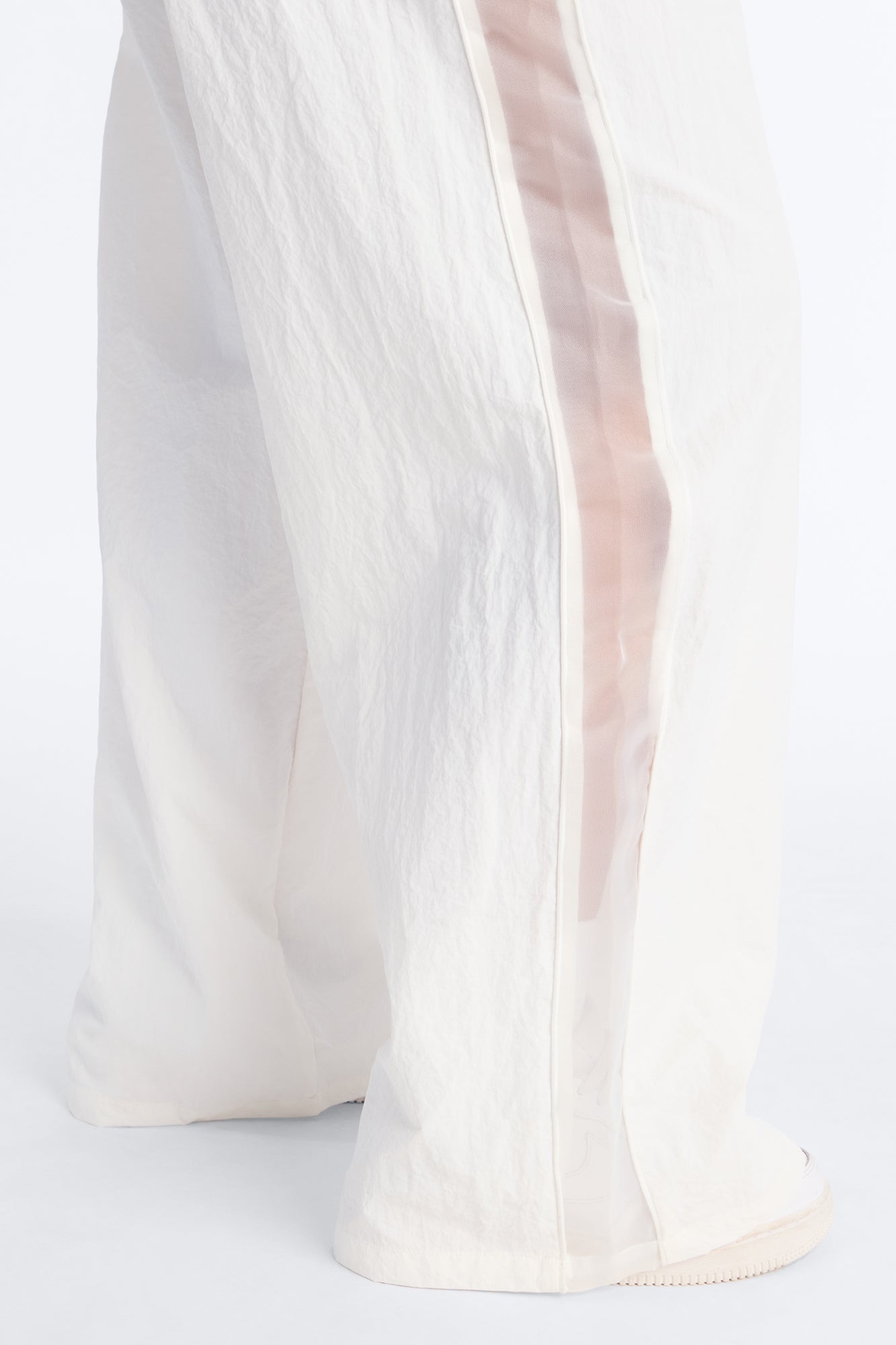 No Days Off Sheer Windbreaker Pant 33″ - White