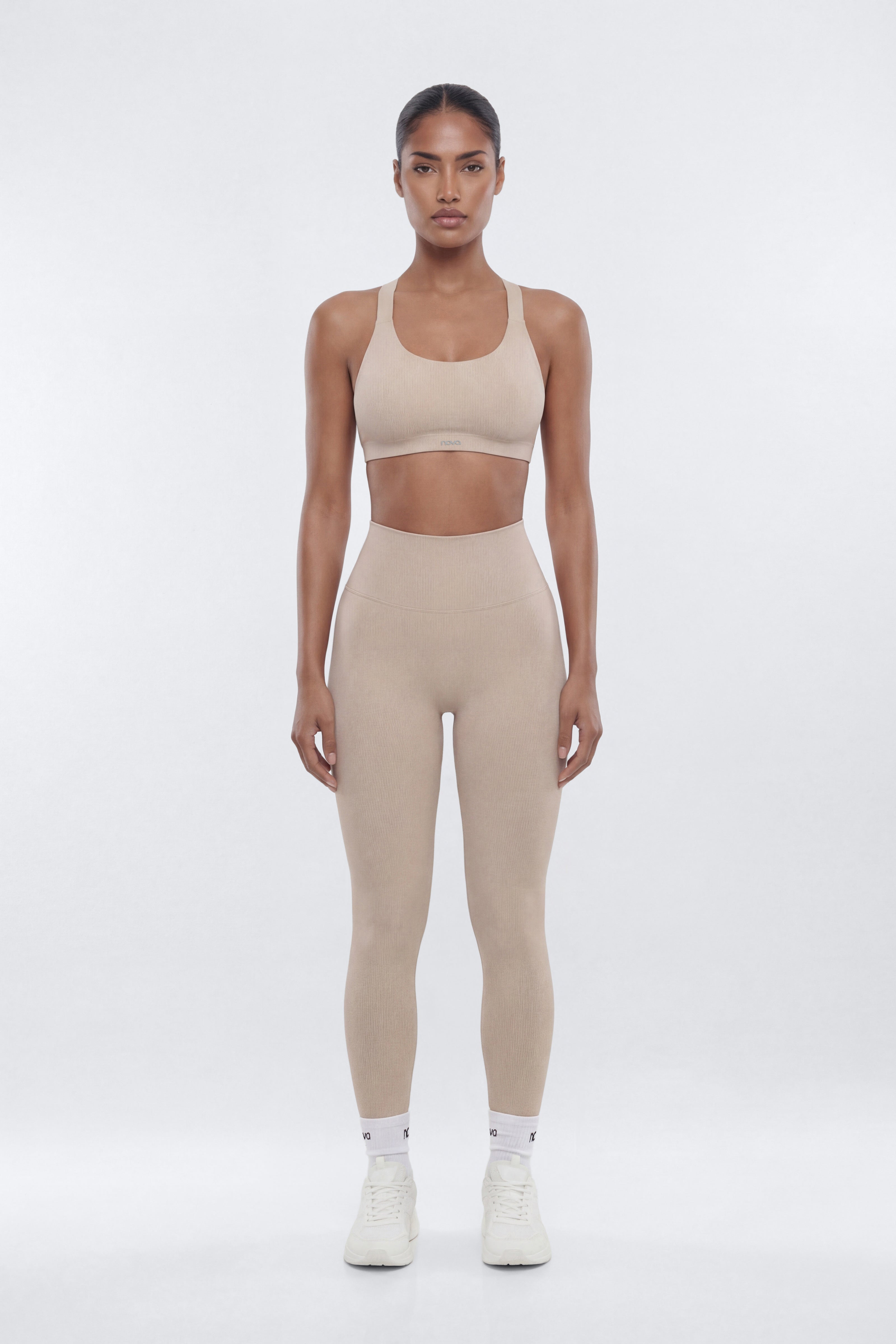 SeamlessLift™ V Neck Sports Bra - Taupe