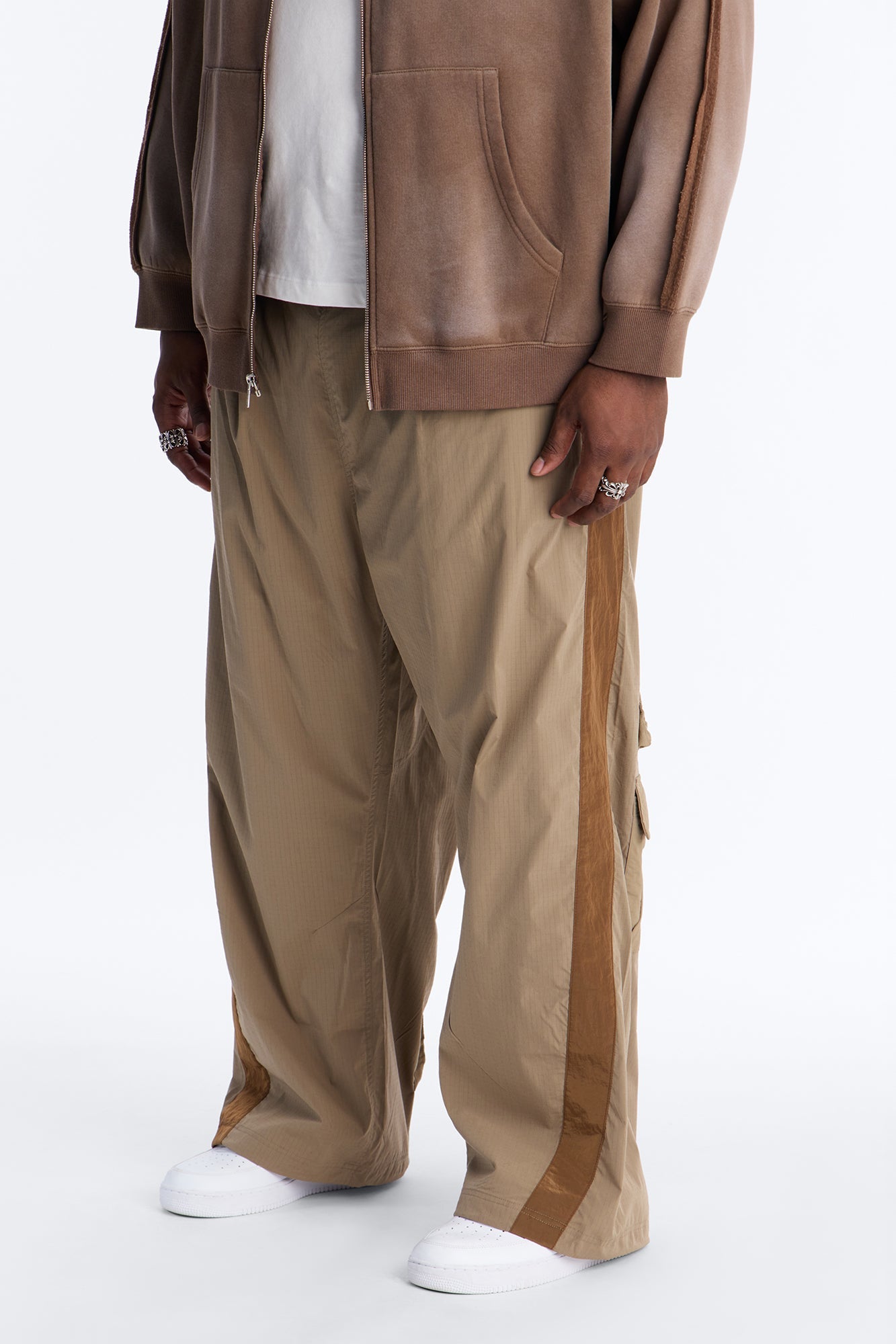 Wide Leg Rear All Over Pocket Tech Pant - Bronze