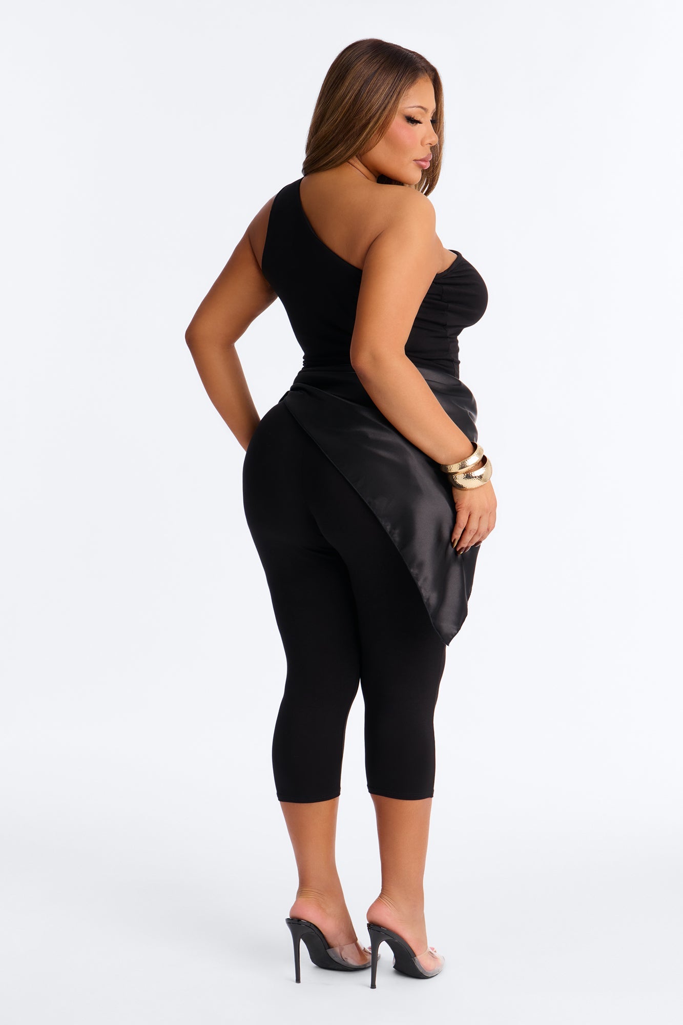 Zyla 3 Piece Capri Set - Black