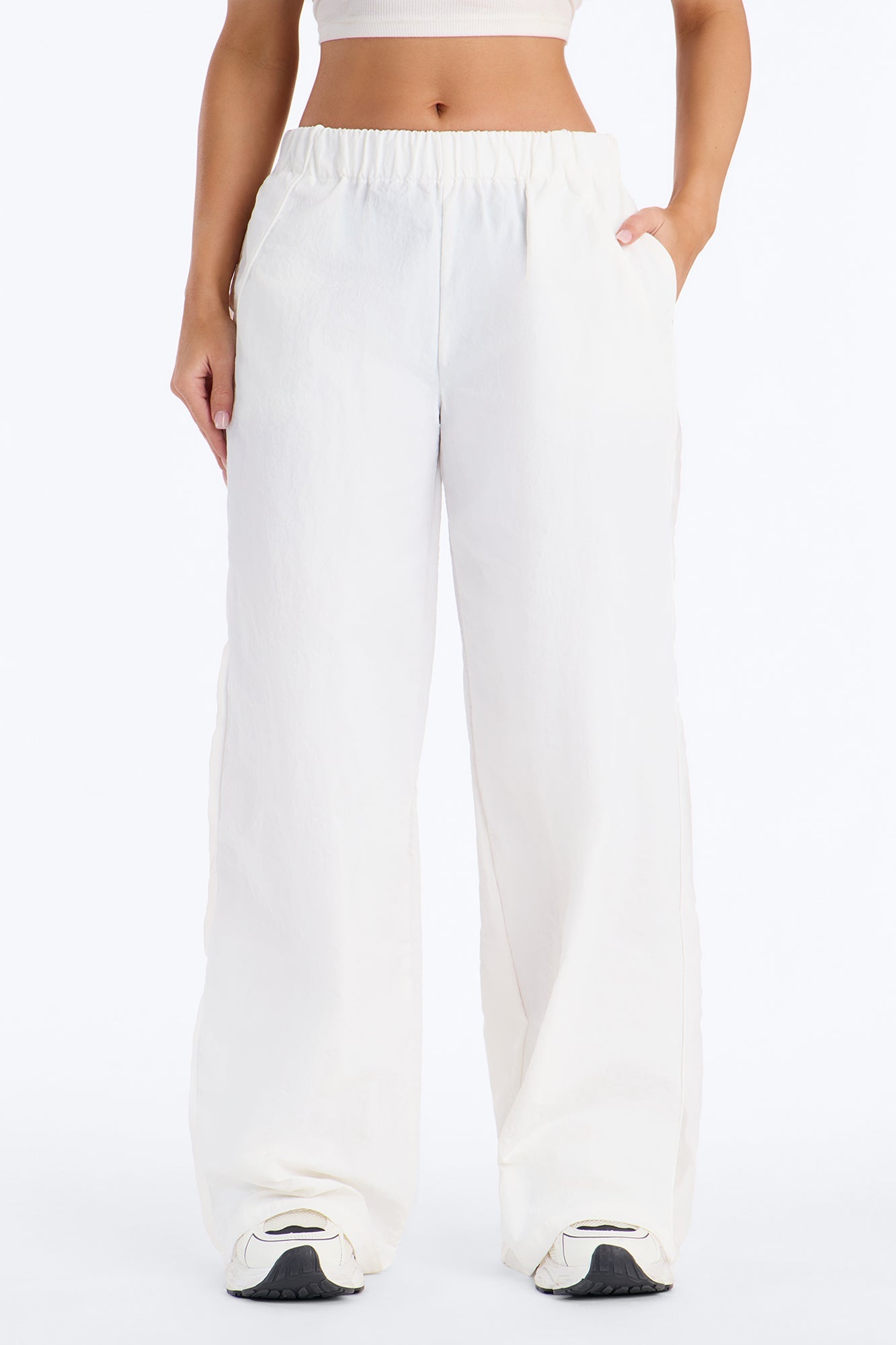 No Days Off Sheer Windbreaker Pant 33″ - White
