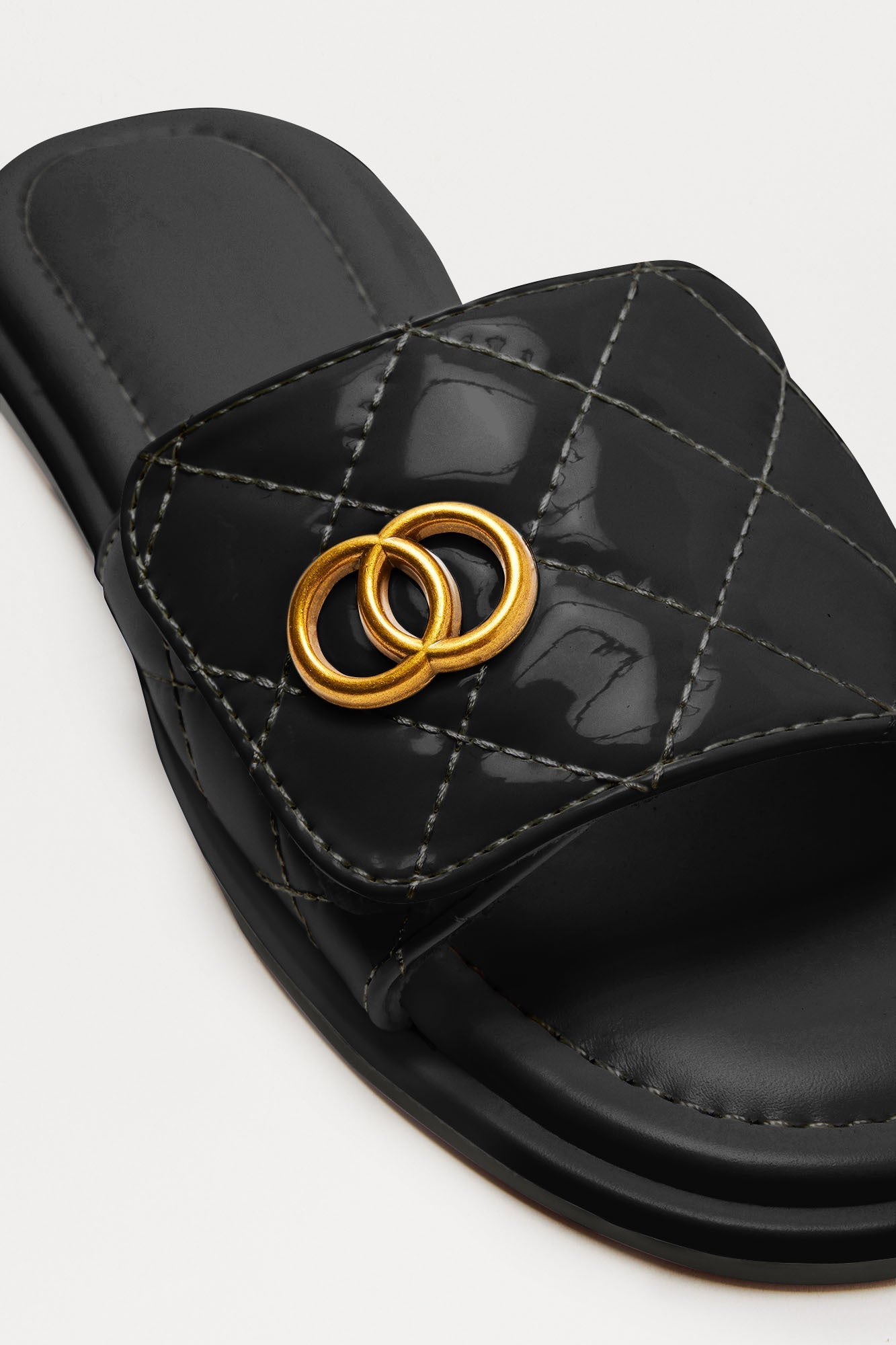 Tyra Flat Sandals - Black
