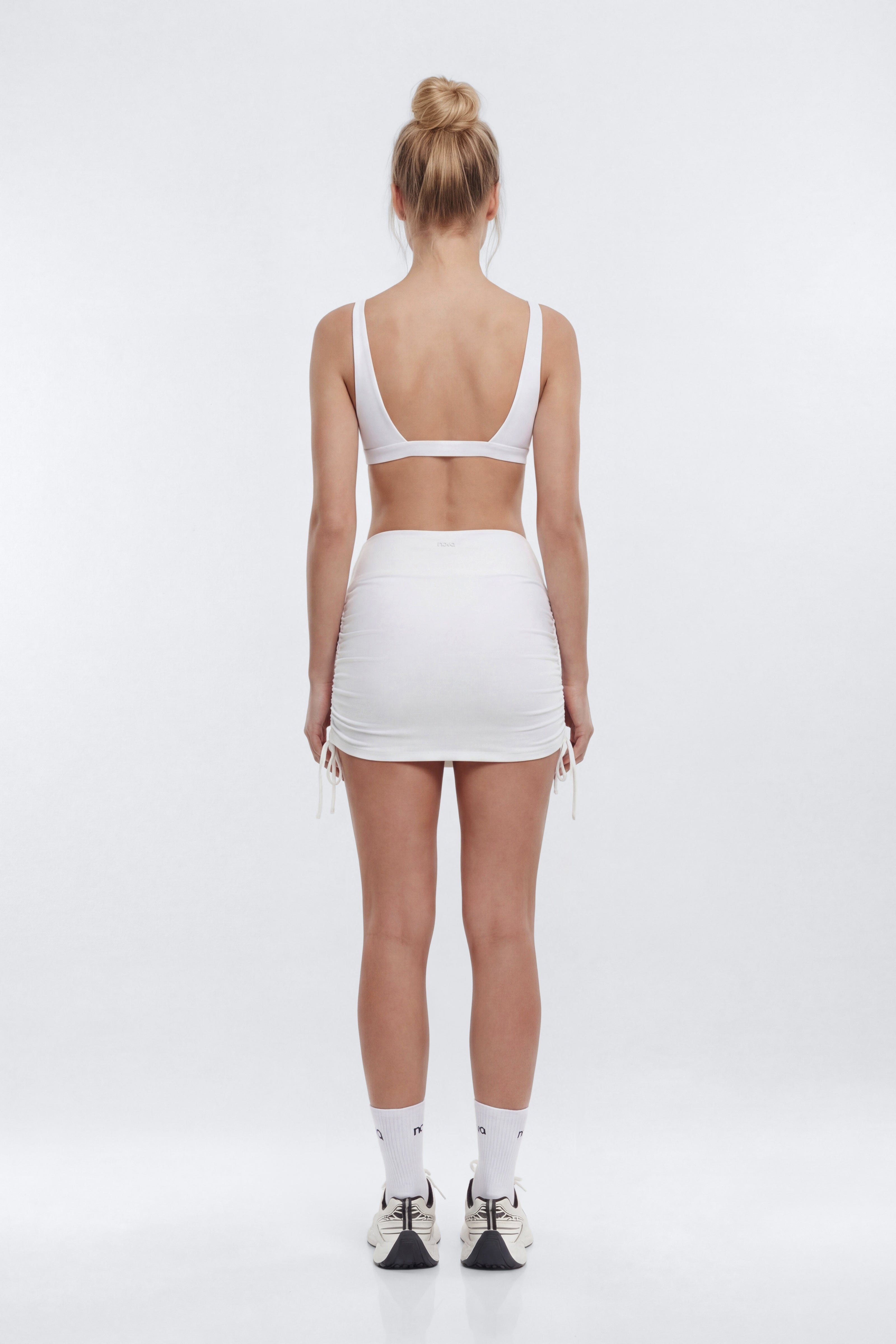 ButterSoft™ Low V Neck Sports Bra - White