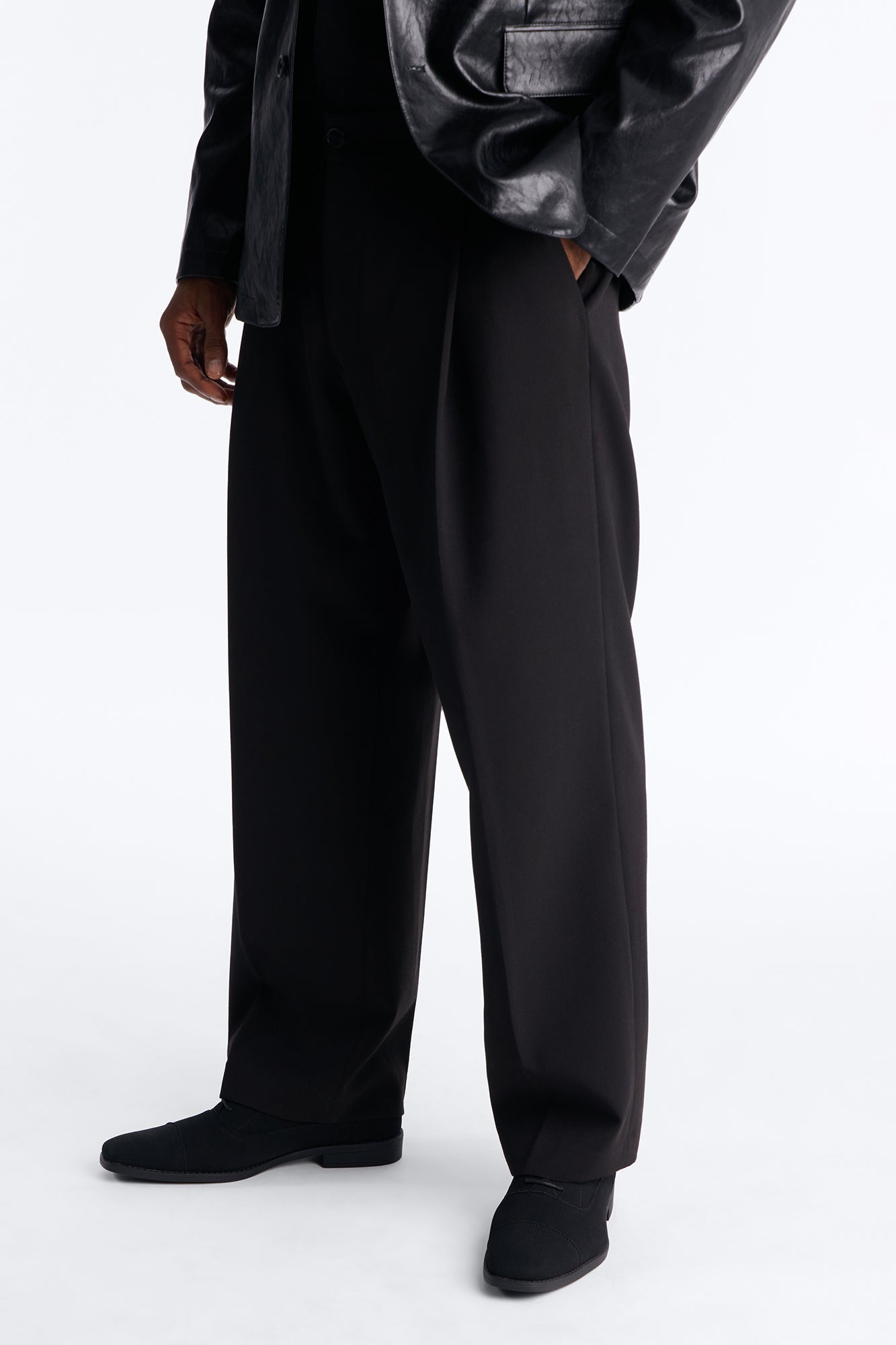 Classic Textured Lace Up Cap Toe Oxford - Black