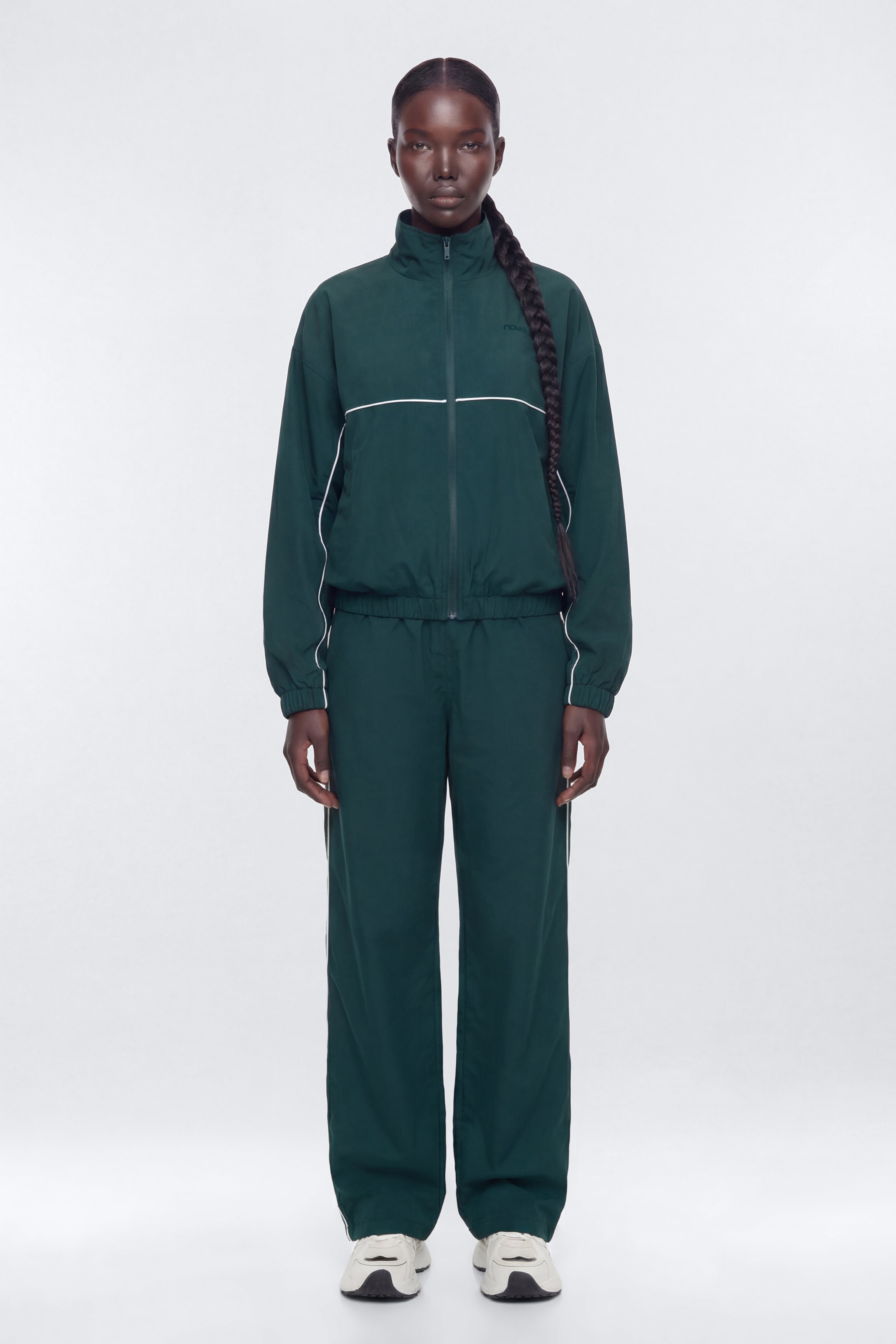 CoreNylon 32″ Pocket Track Pant - Green/combo