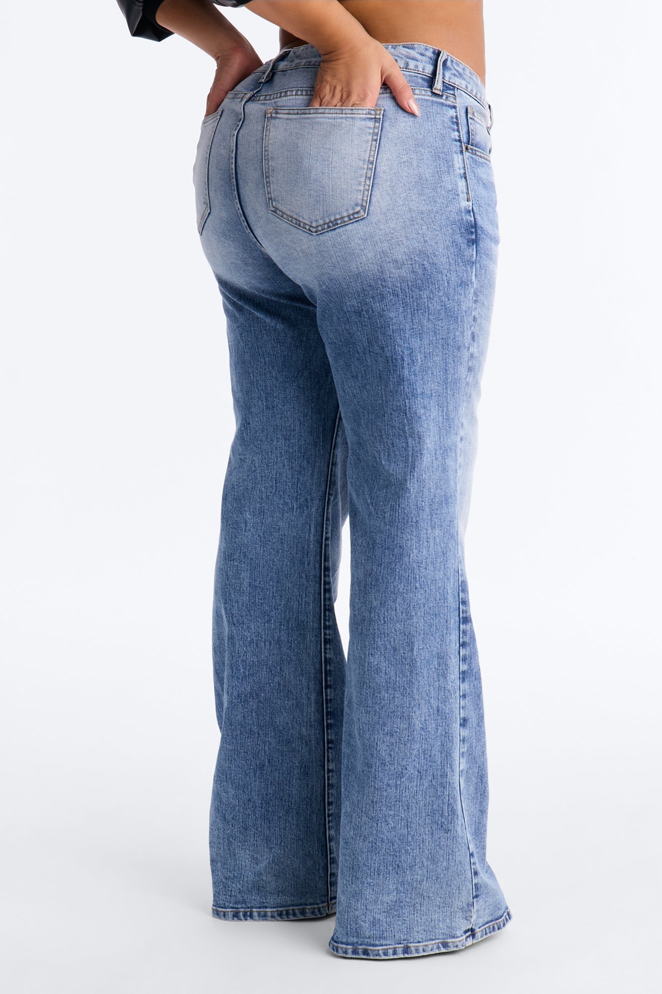 Camden Compression Low Rise Flare Jeans - Light Wash