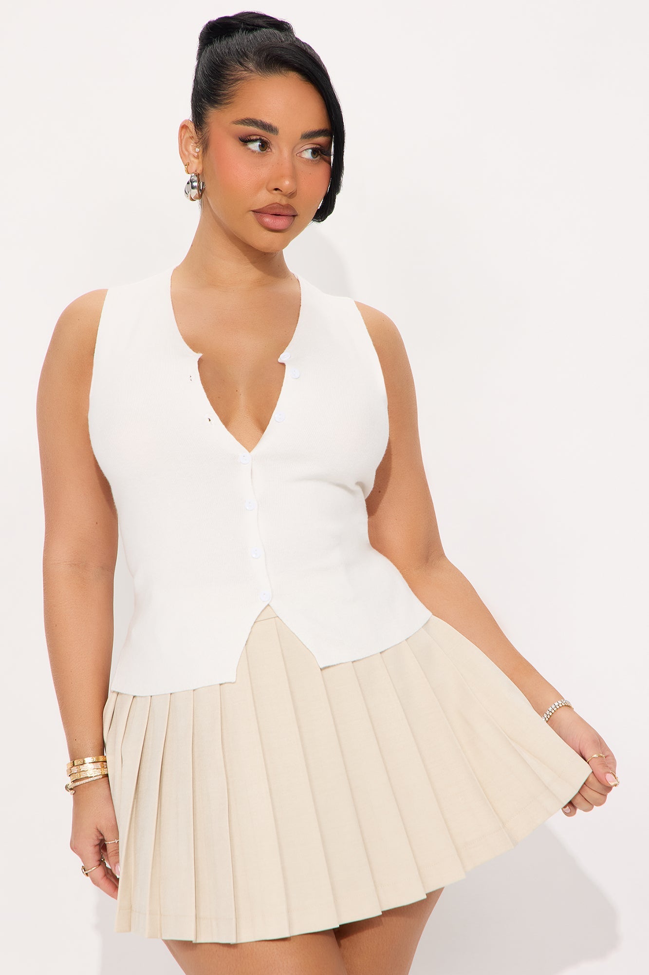 Ultimate Babe Sweater Vest - White