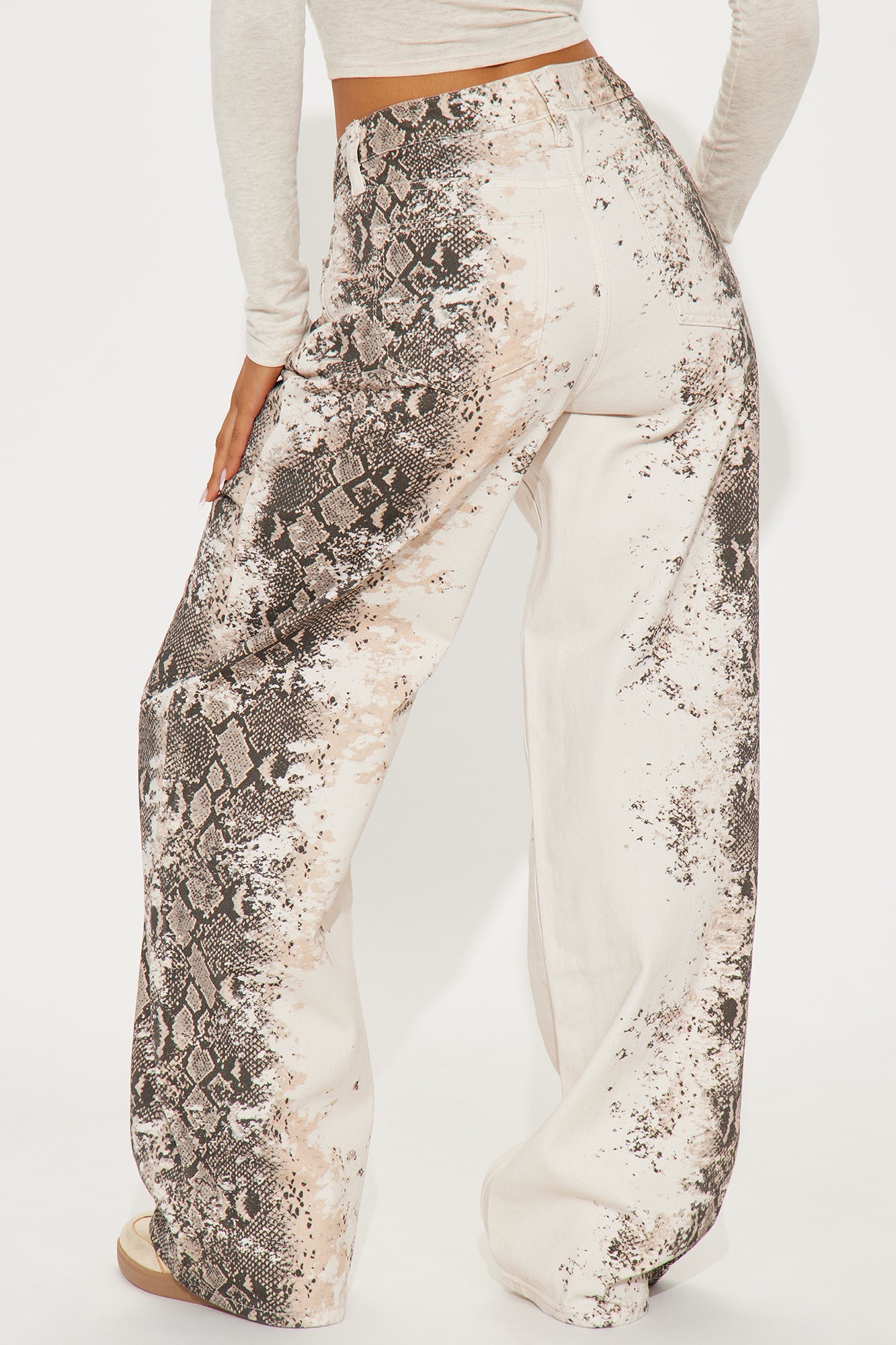 Trust No Snakes Printed Baggy Jeans - White