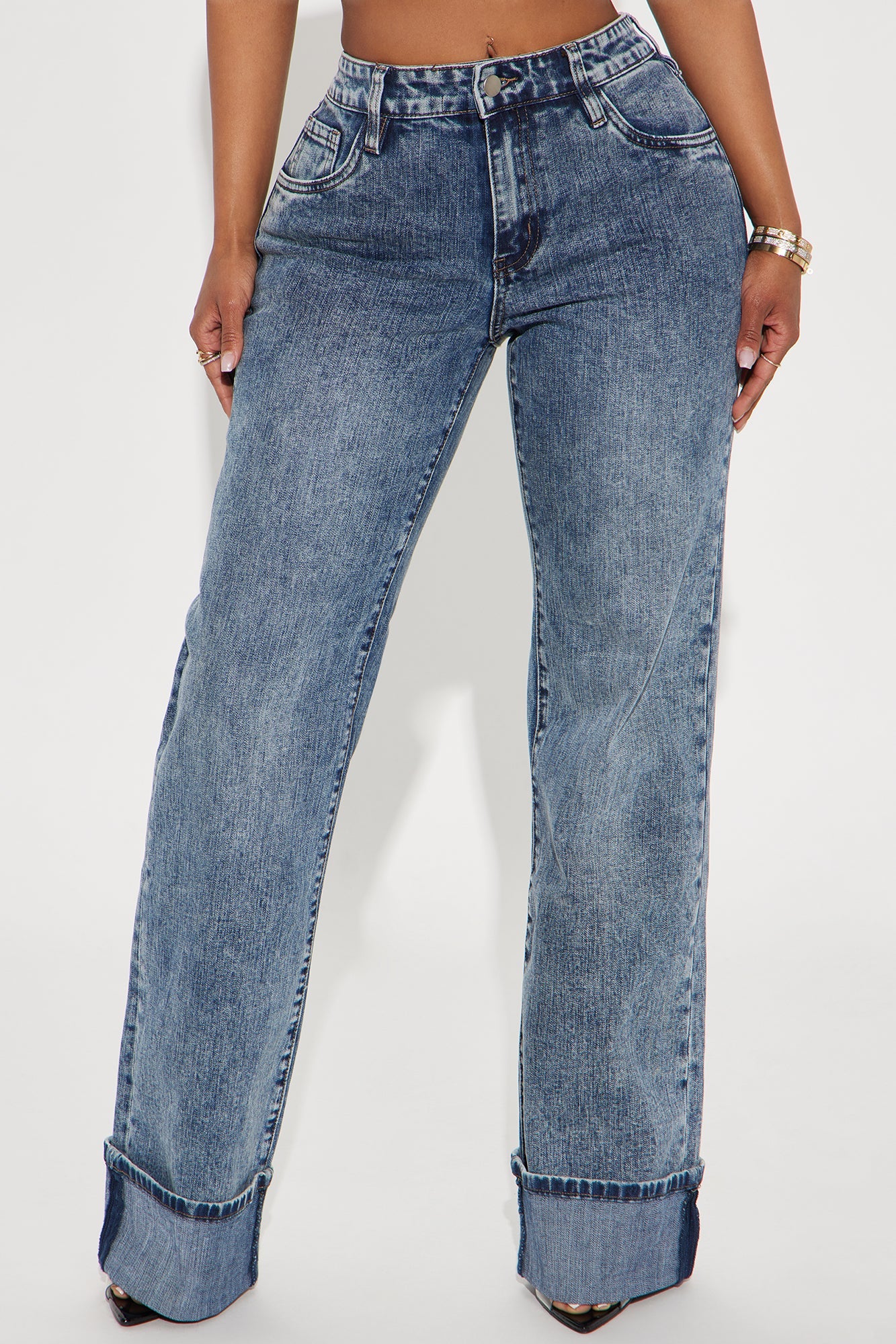 On My Radar Cuffed Straight Leg Jeans - Medium Wash