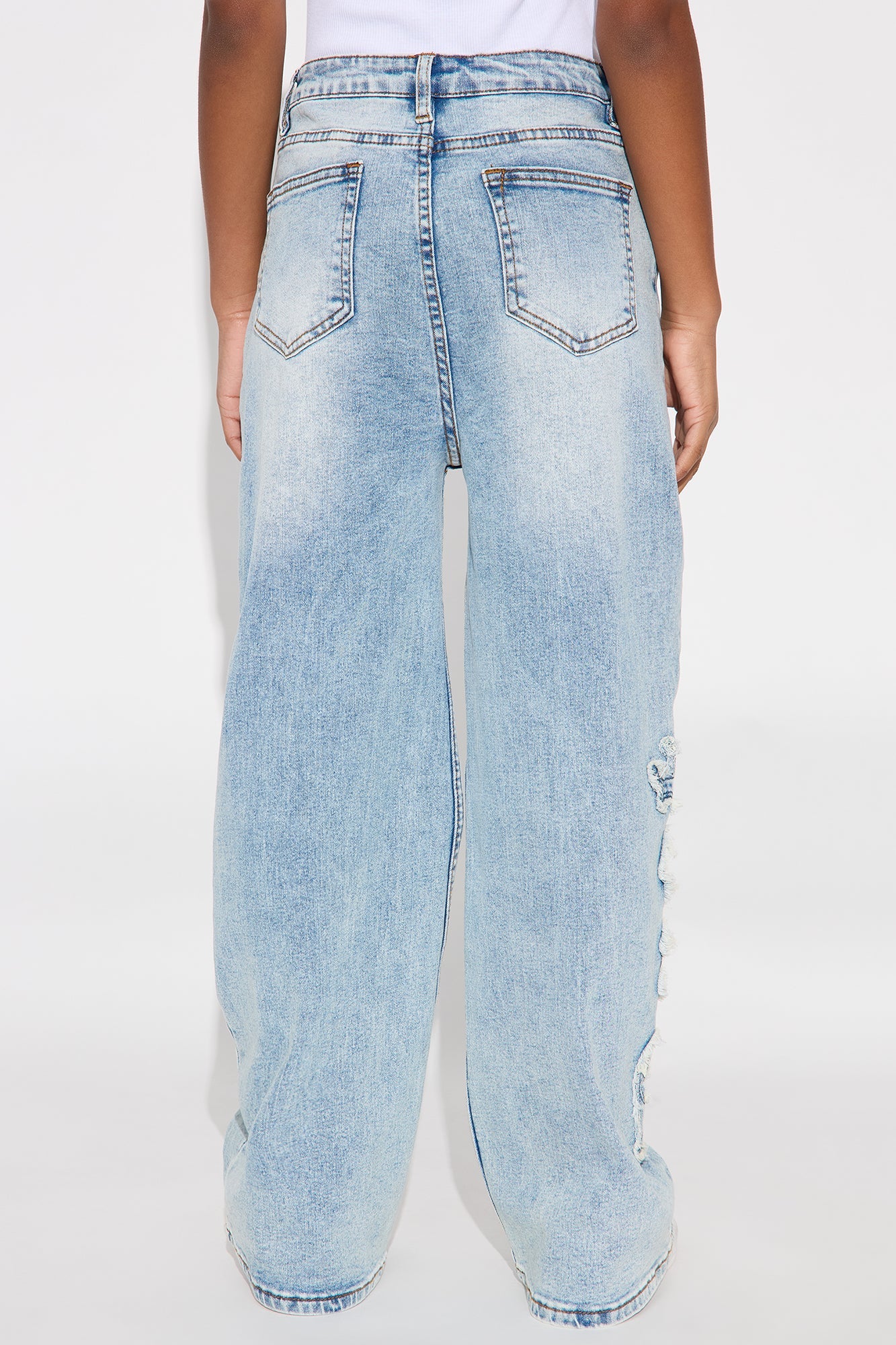 Mini Brat Wide Leg Jean - Light Wash