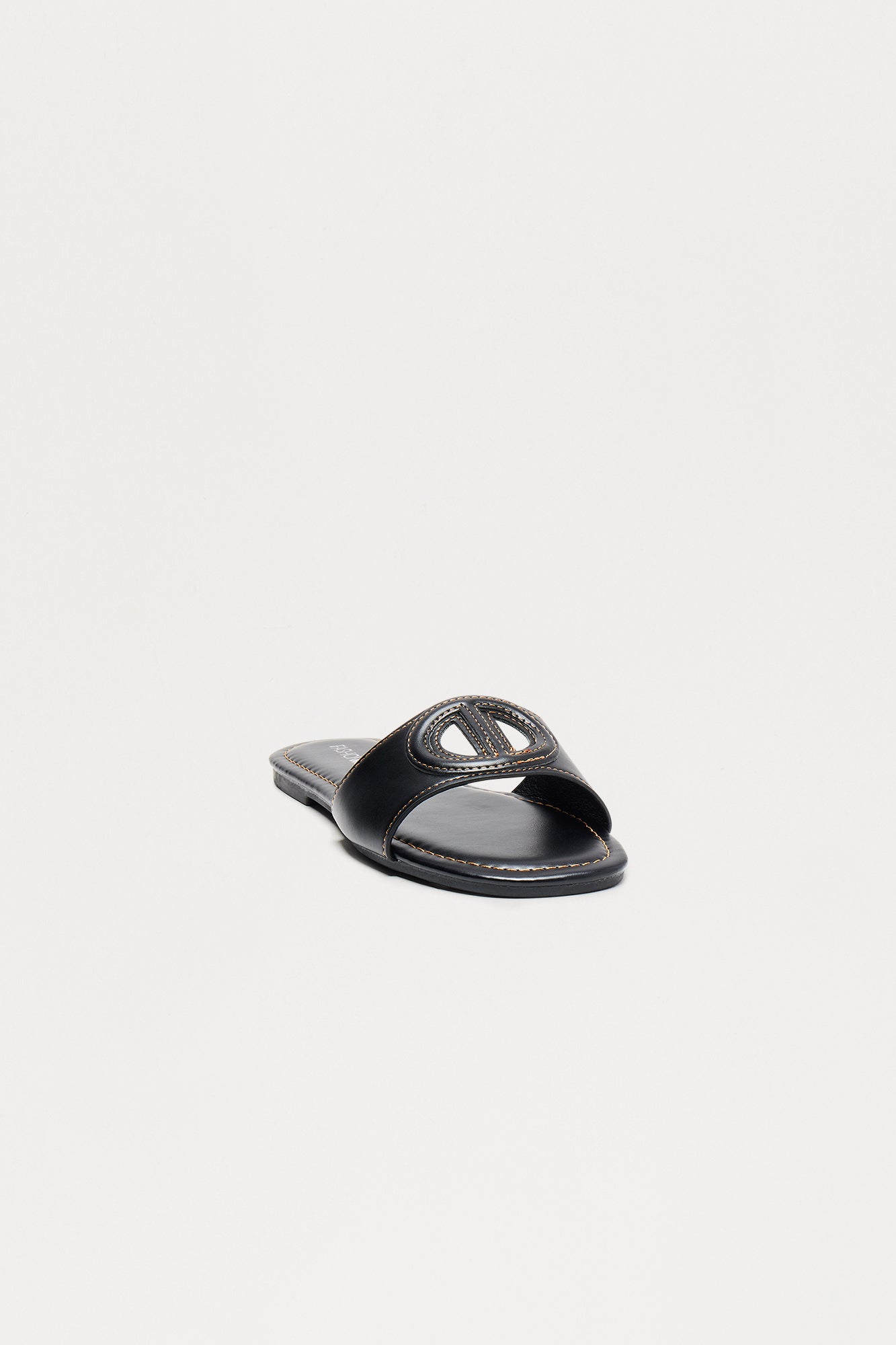 Cody Flat Sandals - Black