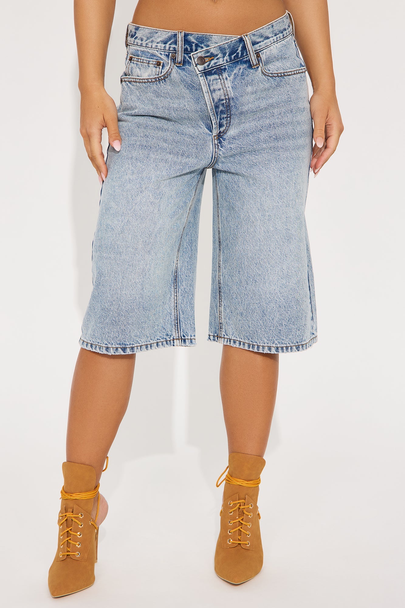 Take Whats Mine Crossover Denim Jorts - Light Wash