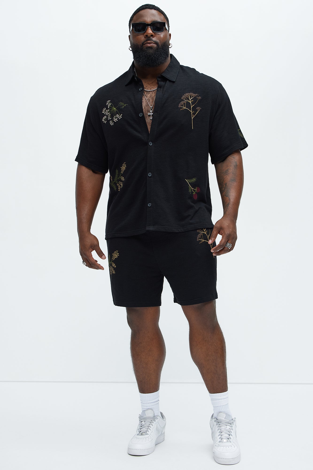 Berries And Bloom Embroidered Shirt - Black