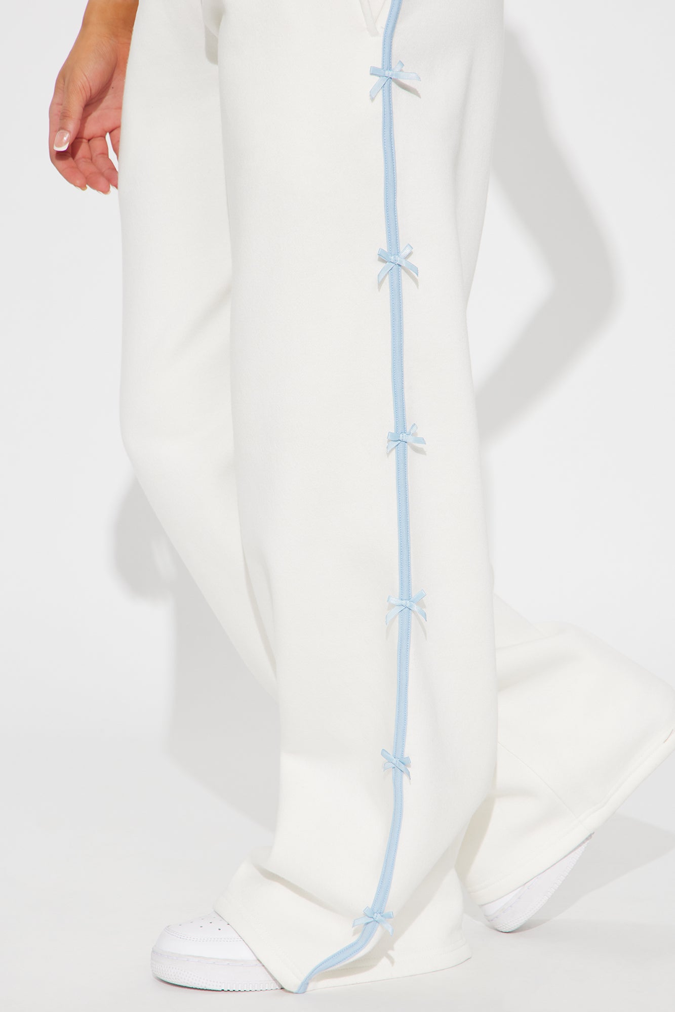 Sara Wide Leg Striped Fleece Pant - White