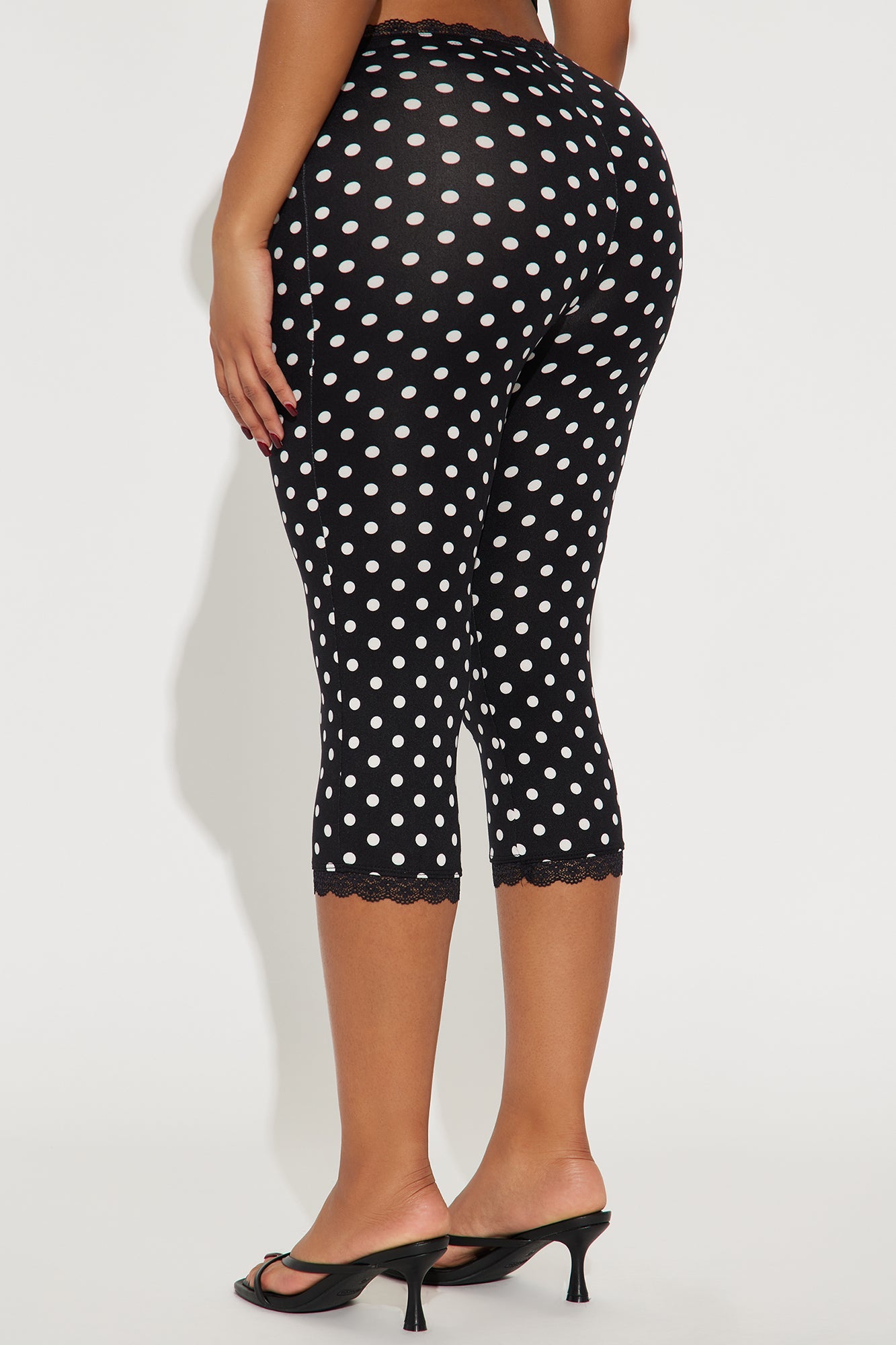 Florentina Lace Trim Capri Legging - Black/White