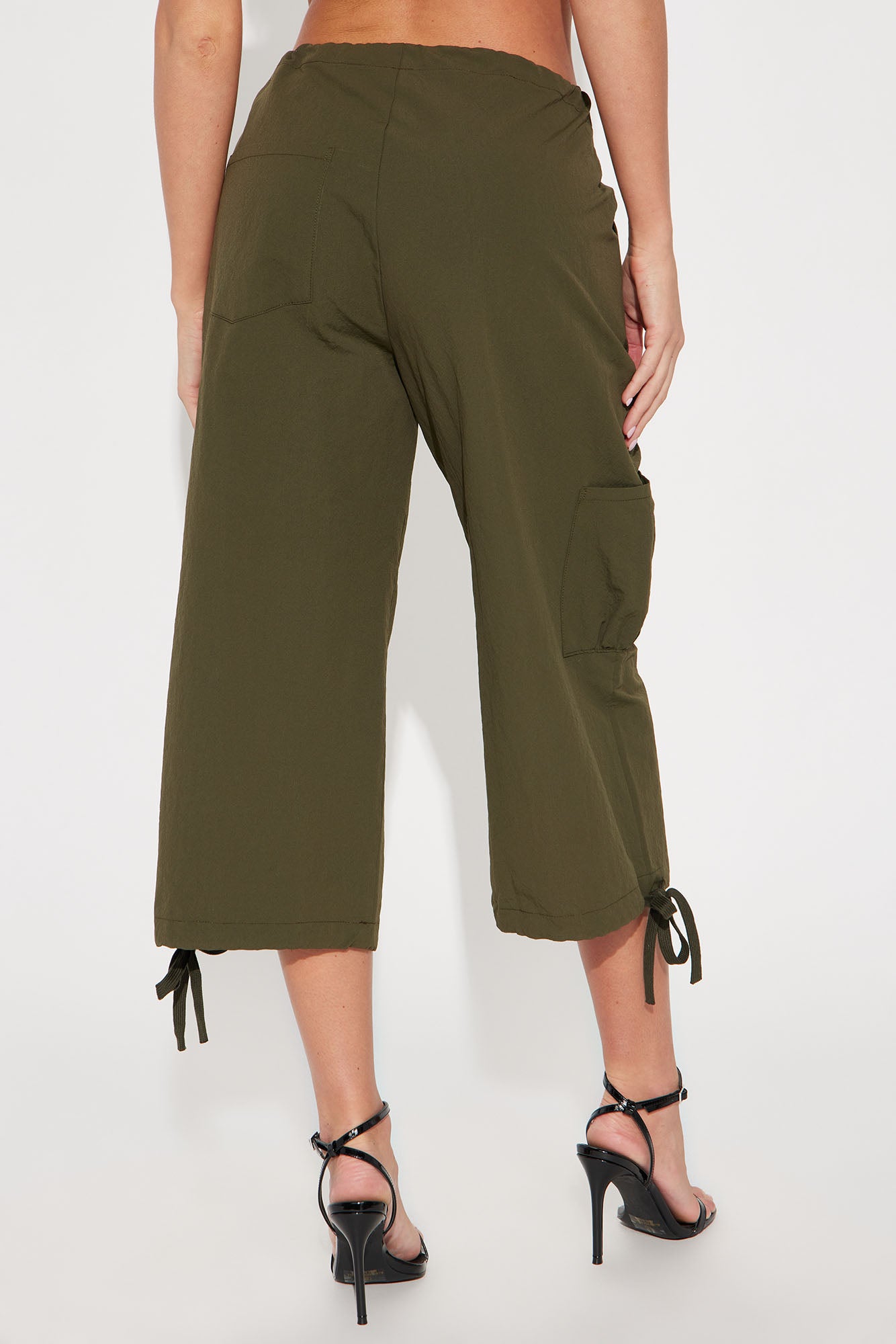 Say No More Windbreaker Bermuda Short - Olive