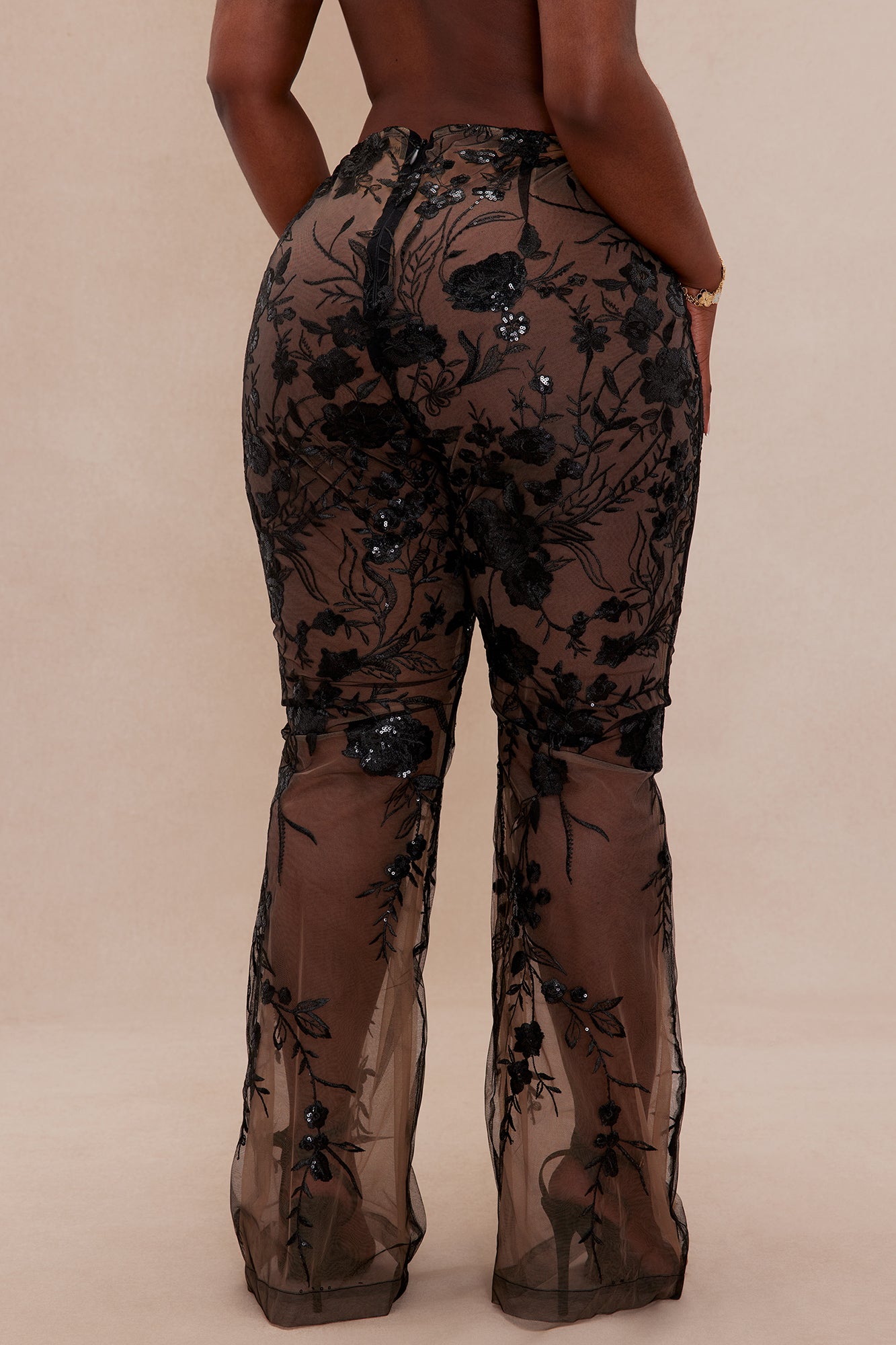 Vera Sequin Embroidered Pant - Black