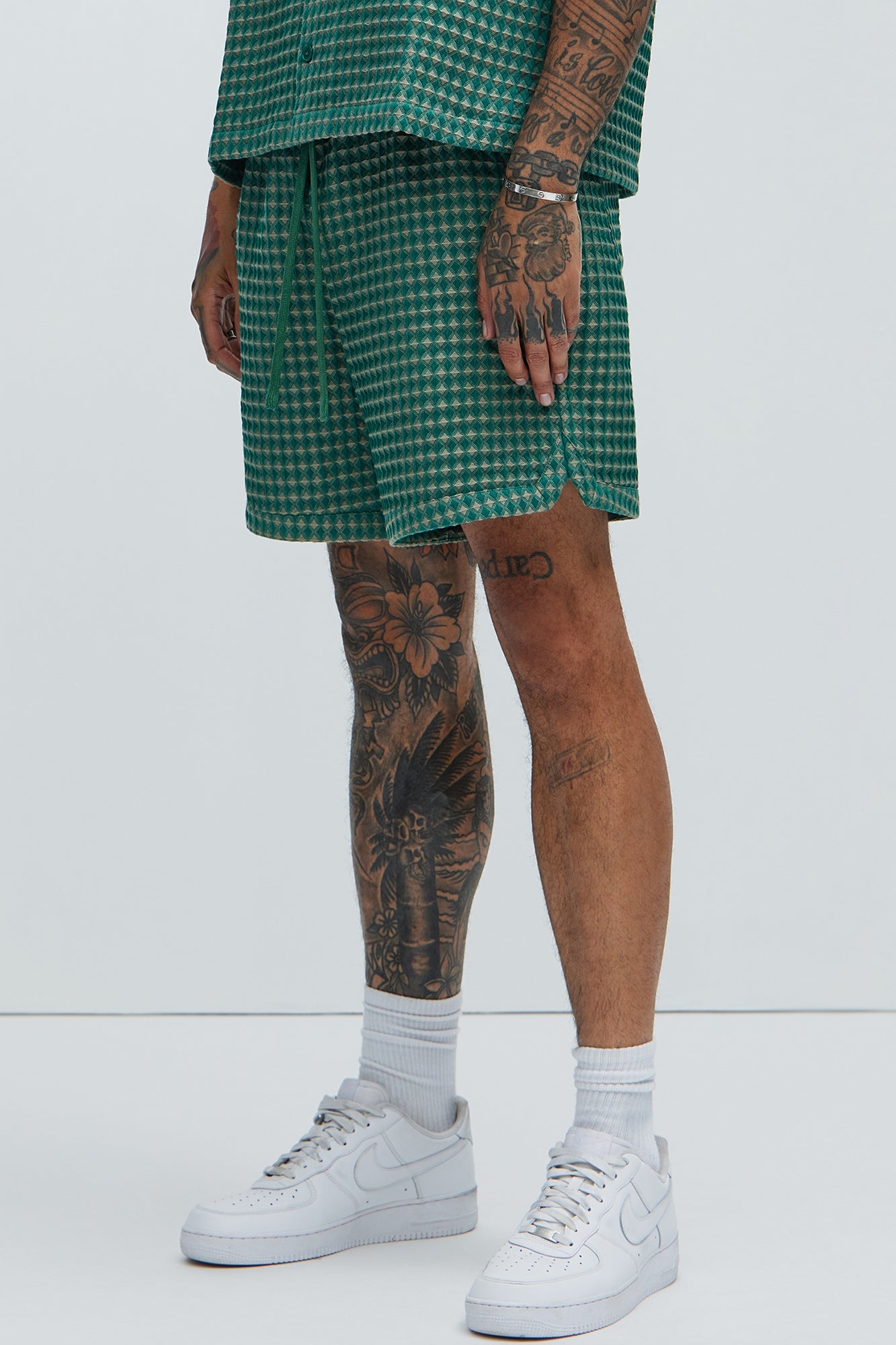 Dimensional Textured Warmup Shorts - Green/combo