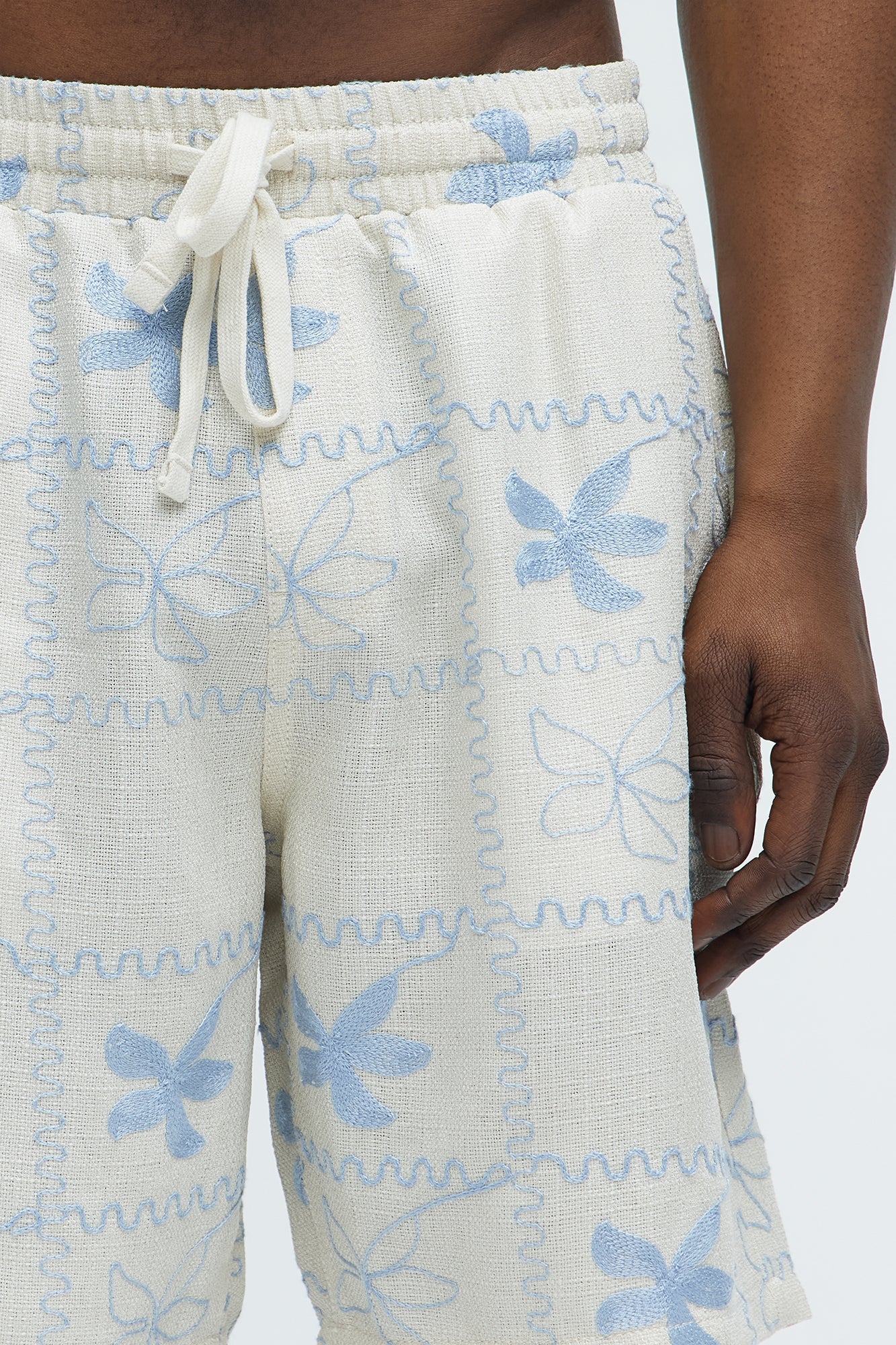 Embroidered Flowers Relaxed Shorts - Off White/combo