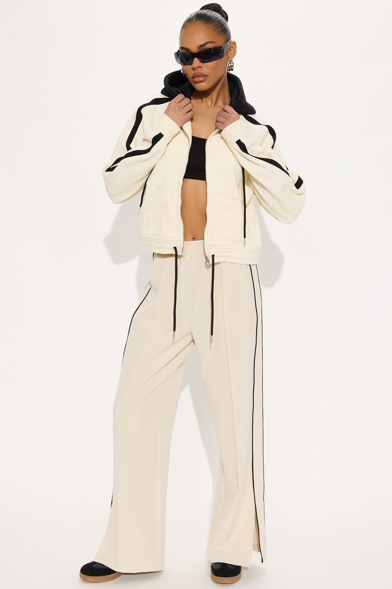 Catch Up Hooded Twill Jacket - Cream