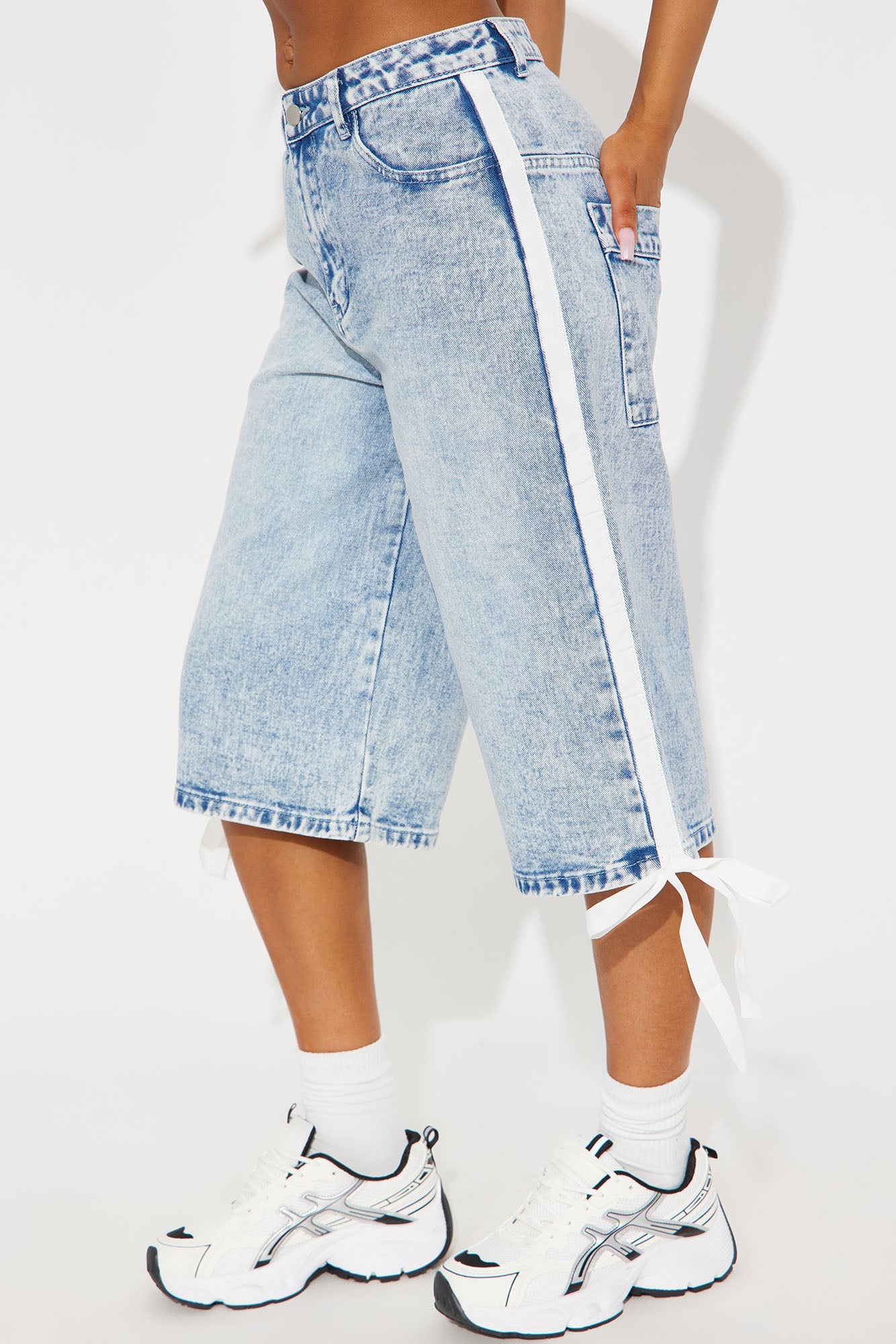 Kimi Non Stretch Stripe Denim Jorts - Medium Wash