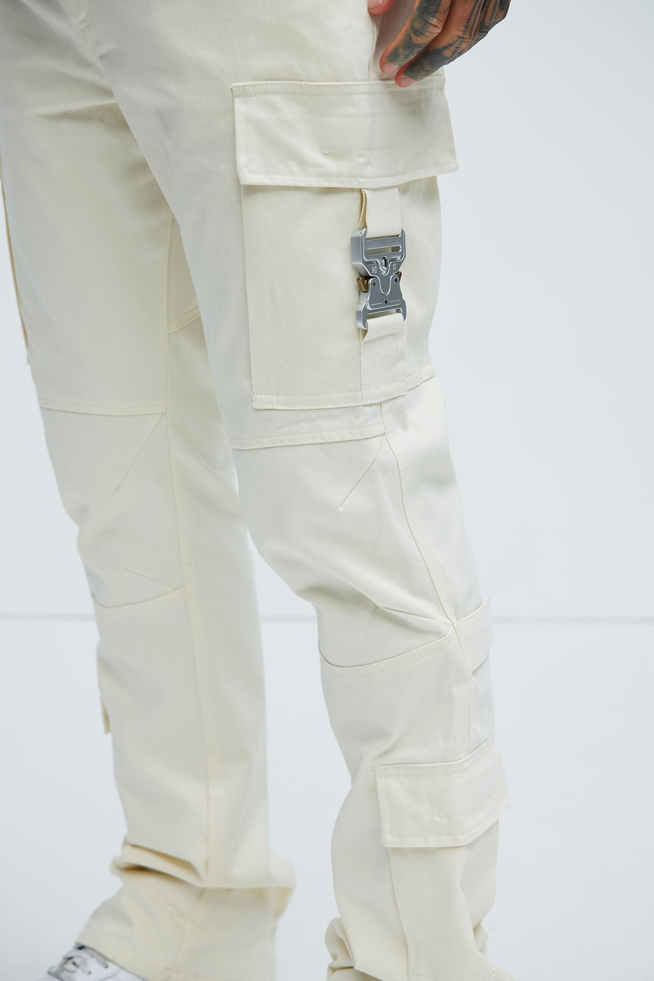Nikko Slim Flare Pants - Cream