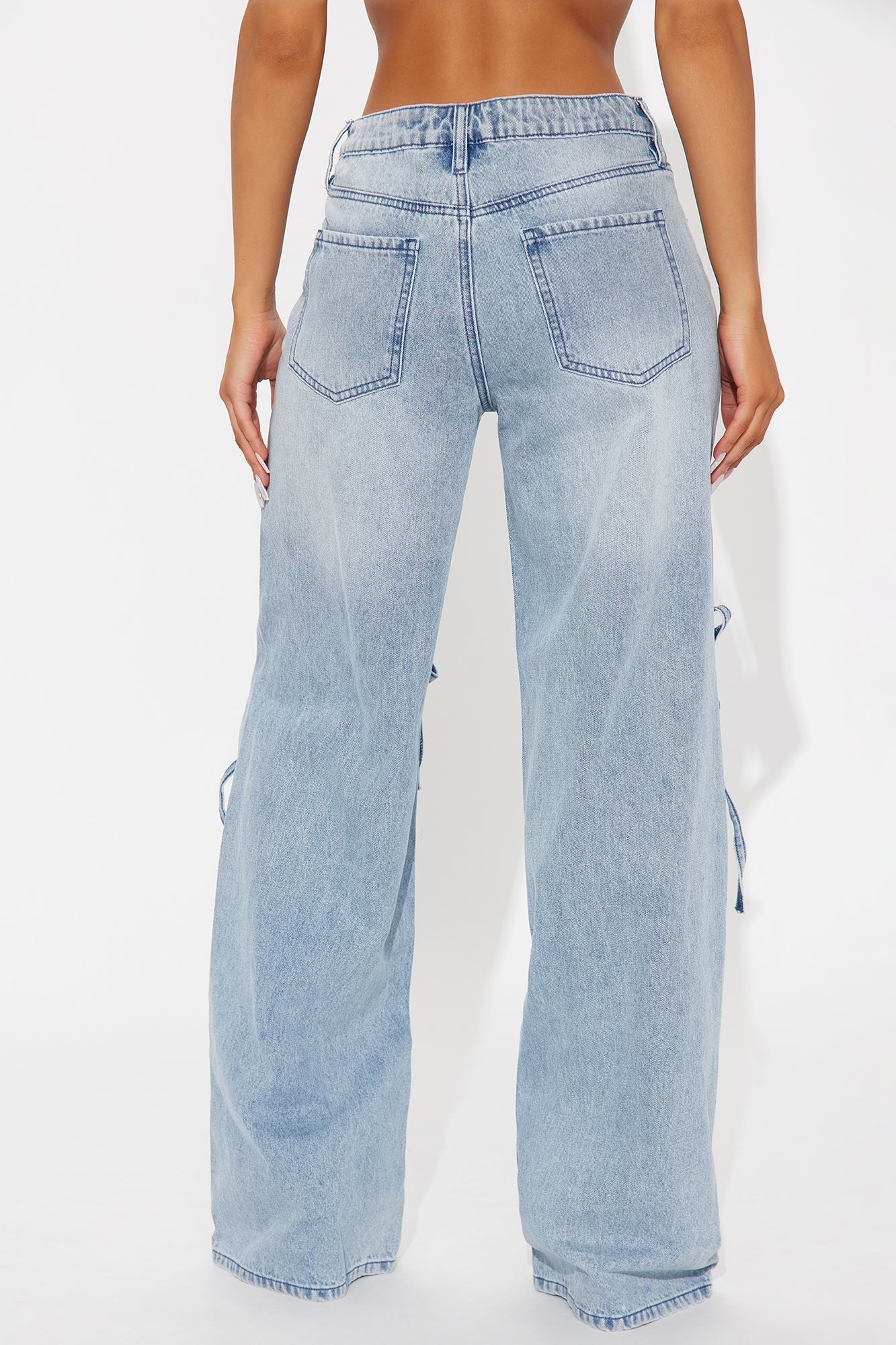 Tug On Heartstrings Non-Stretch Wide Leg Jeans - Light Wash