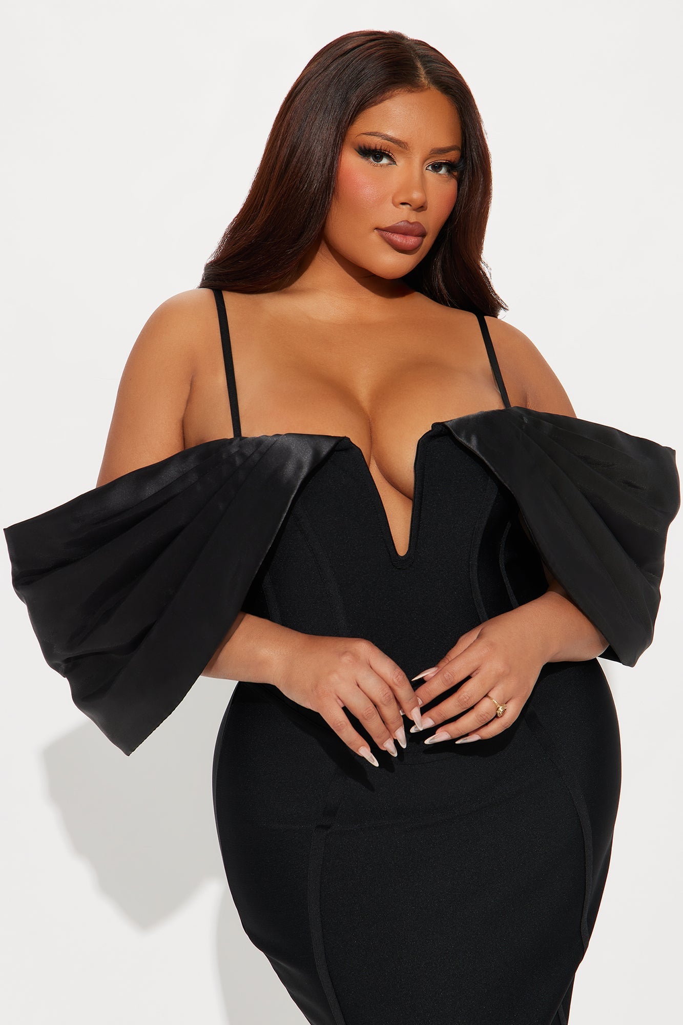 Queen Status Bandage Midi Dress - Black