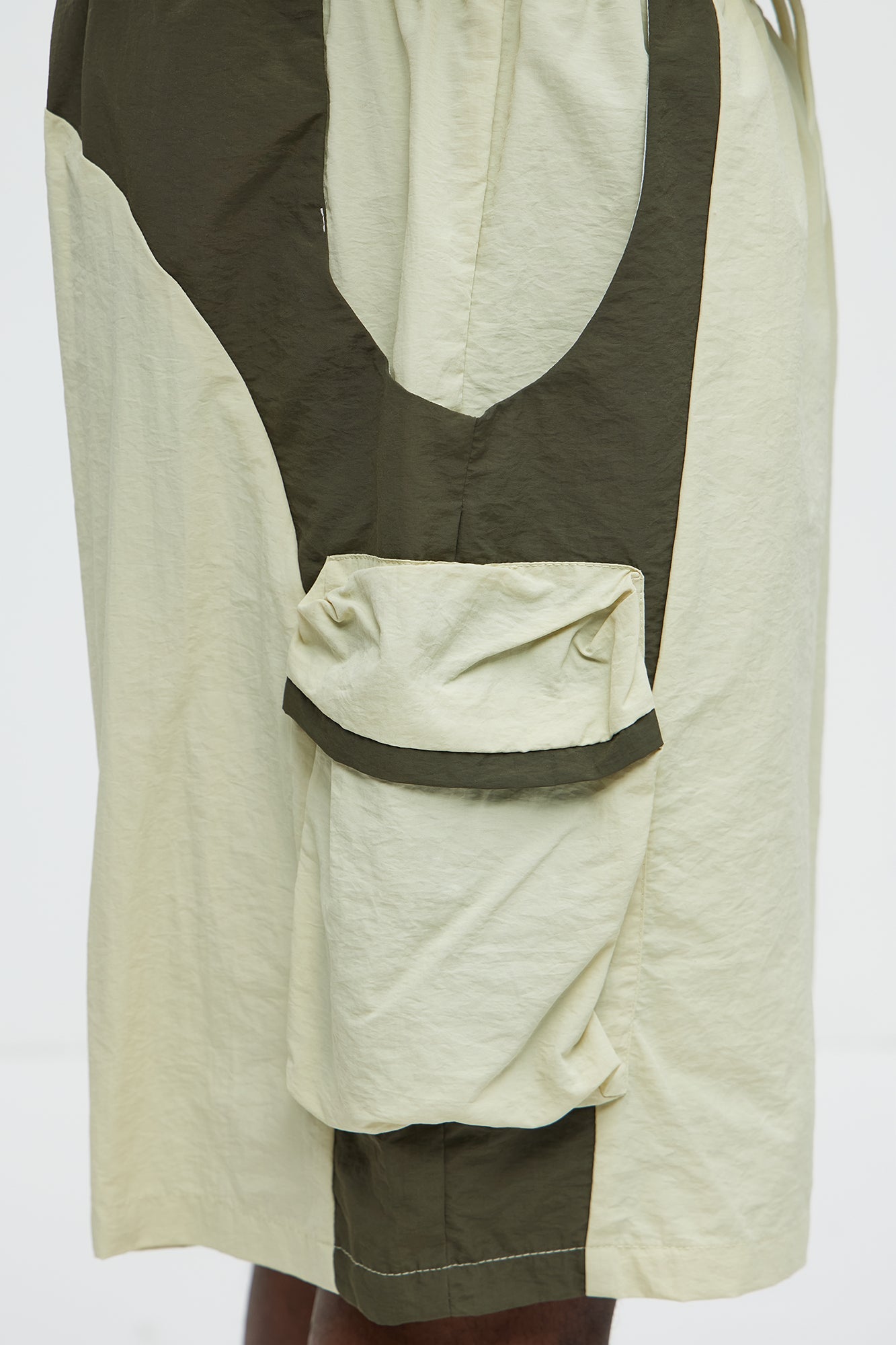 Side With Me Zipper Nylon Short - White/combo