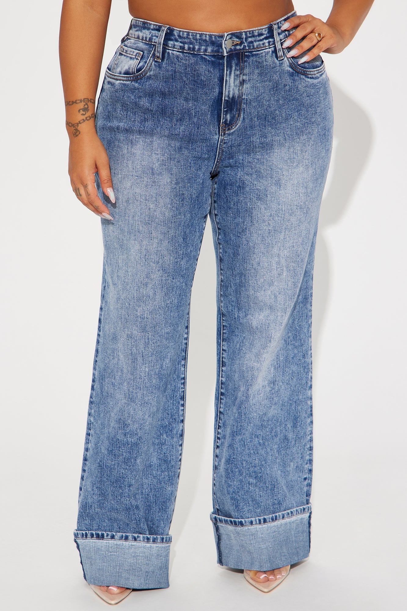 On My Radar Cuffed Straight Leg Jeans - Medium Wash