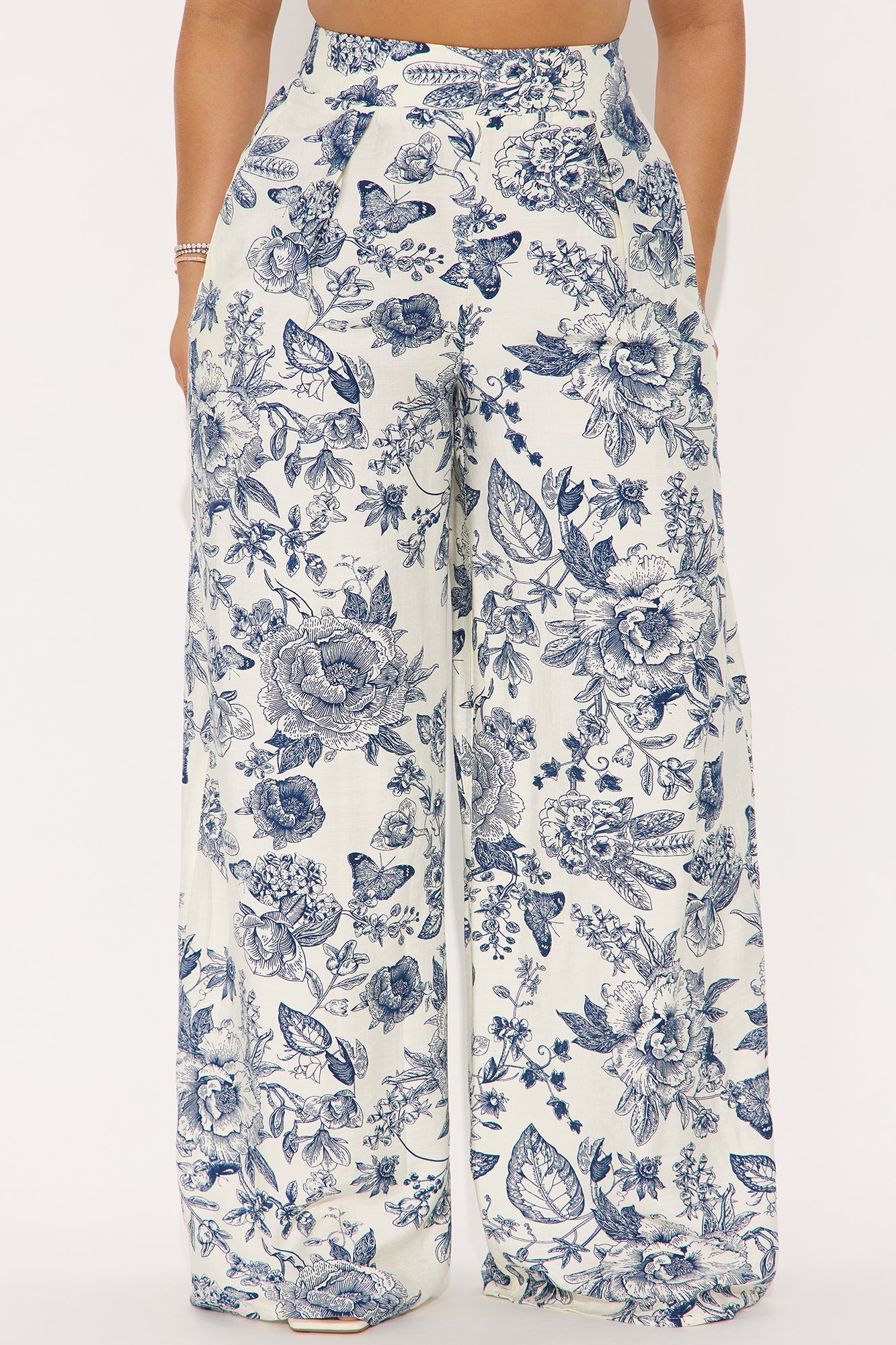 On A Resort Getaway Wide Leg Linen Pant - Navy