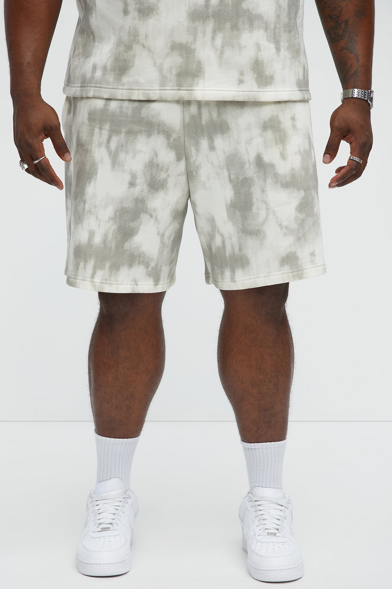 Tyson Faded Relaxed Shorts - Cream/combo