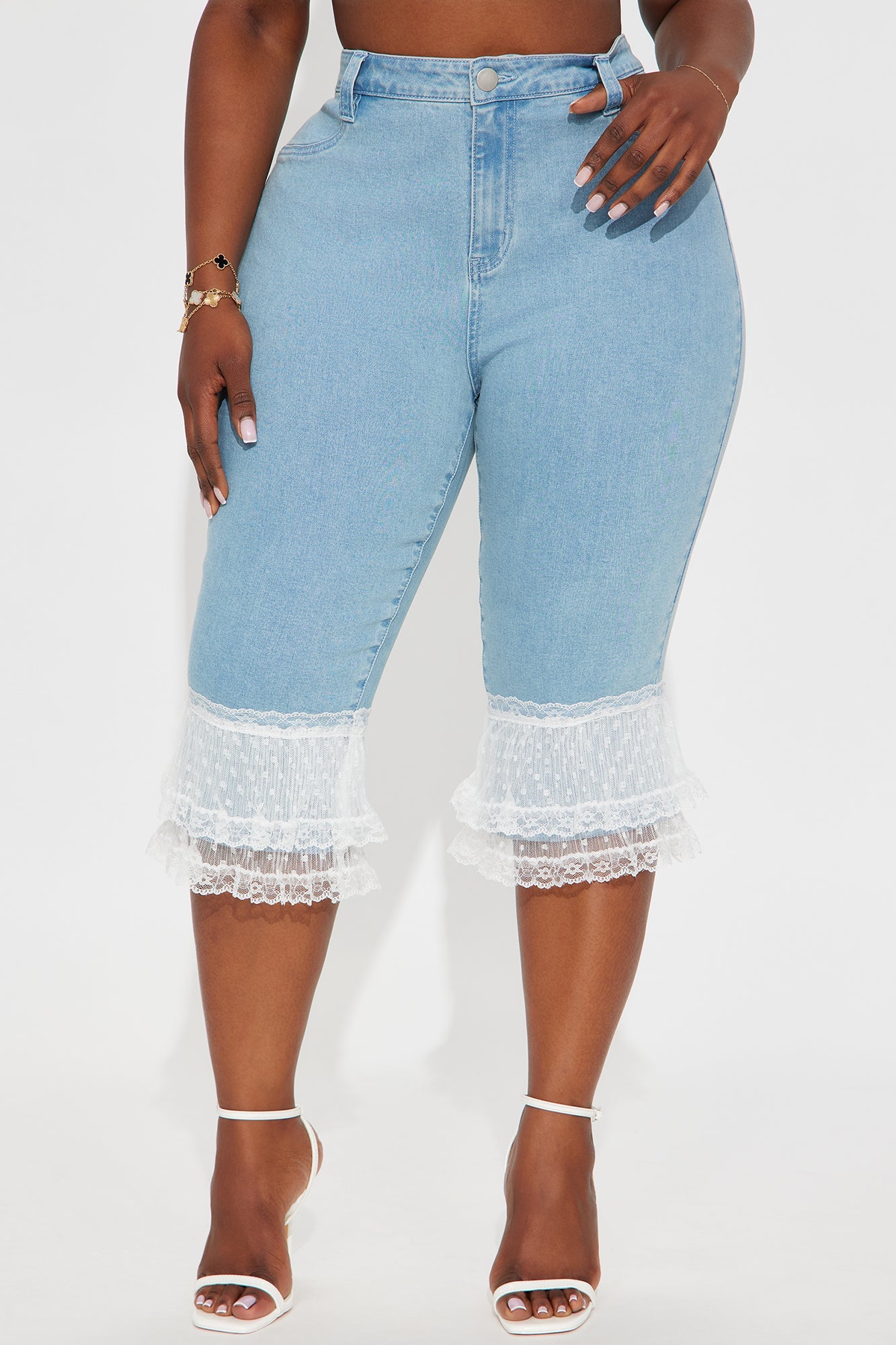 Ciao Bella Skinny Capri Jeans - Light Wash