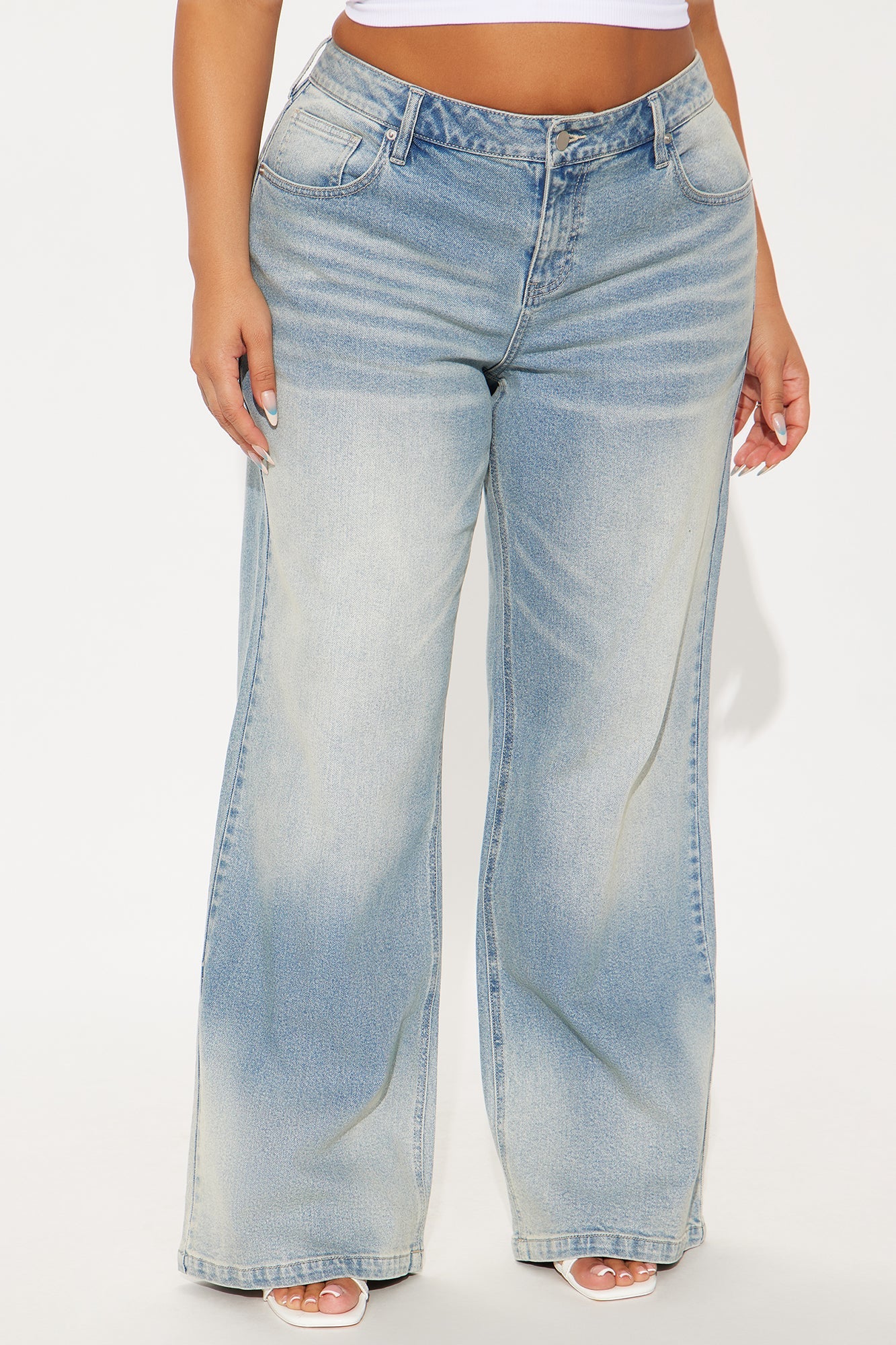 Leila Loose Wide Leg Jeans - Light Wash
