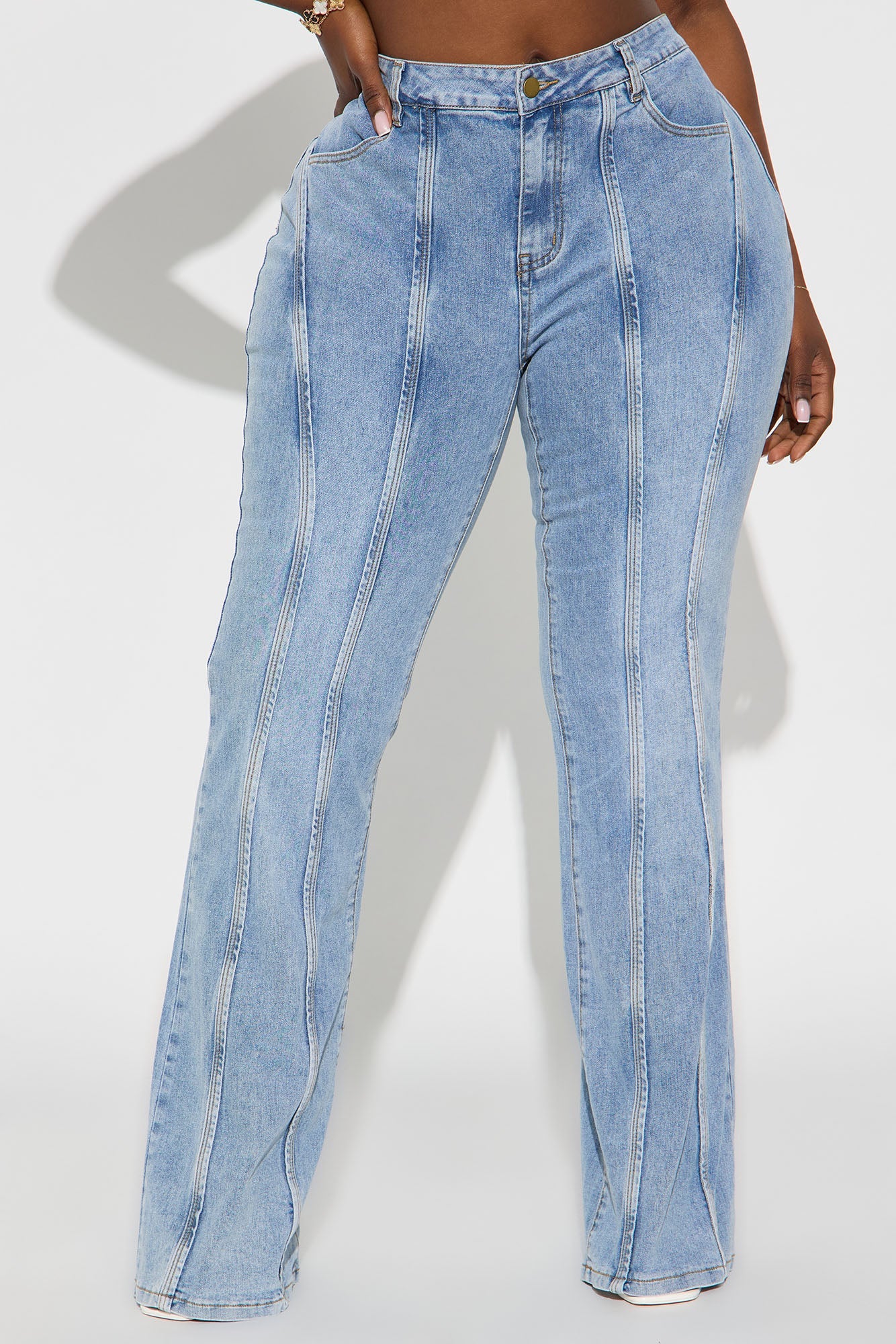 Brooke Low Rise Stretch Flare Jeans - Light Wash