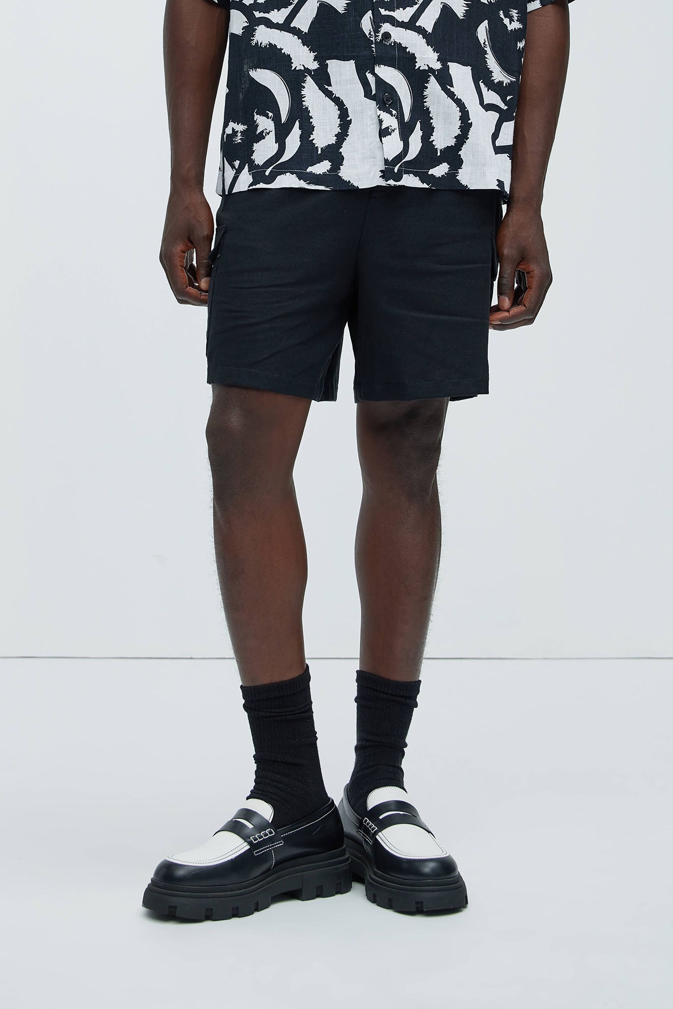 Bahamas Linen Cargo Shorts - Black
