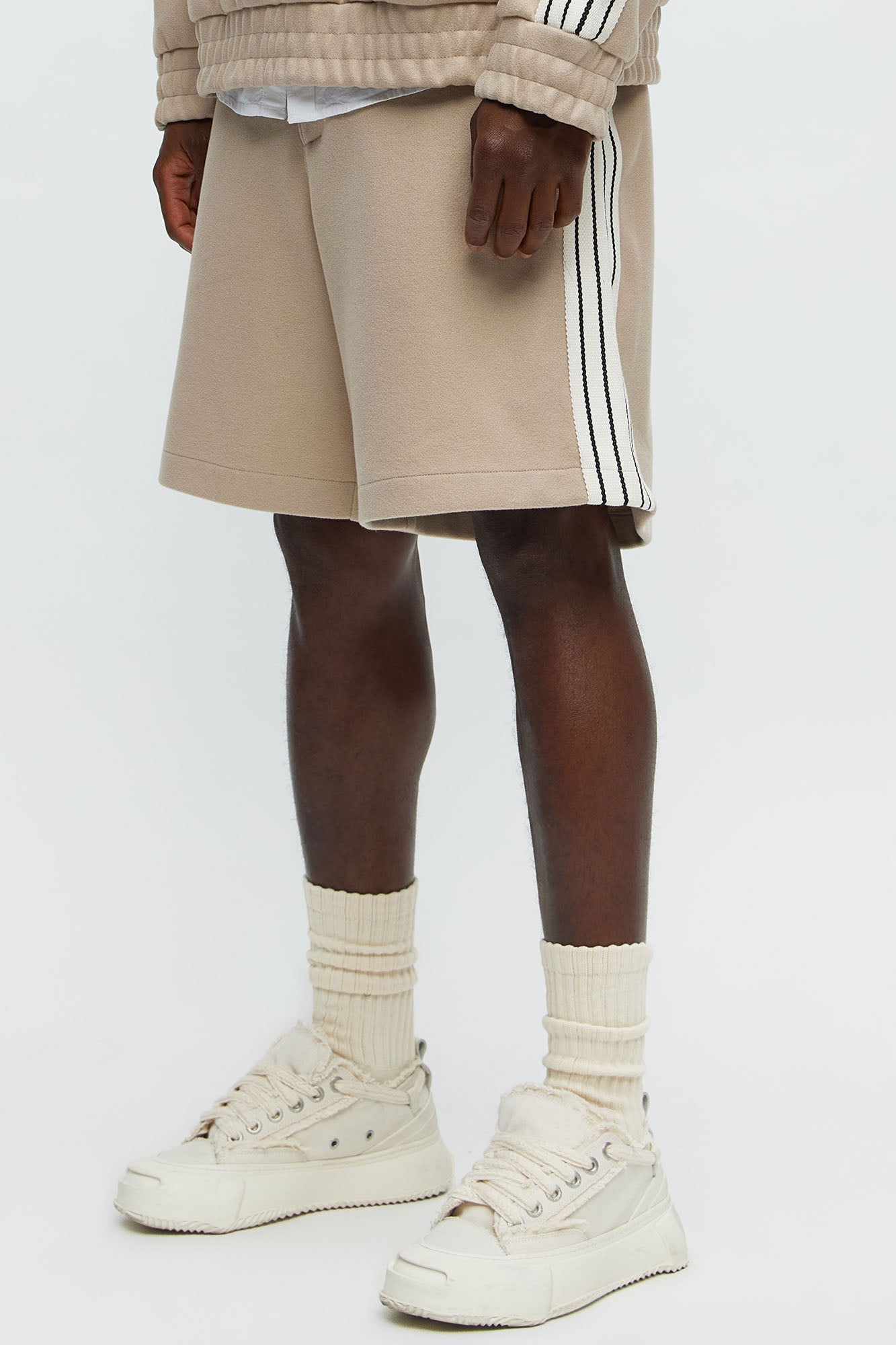 Tyson Resort Relaxed Shorts - Tan